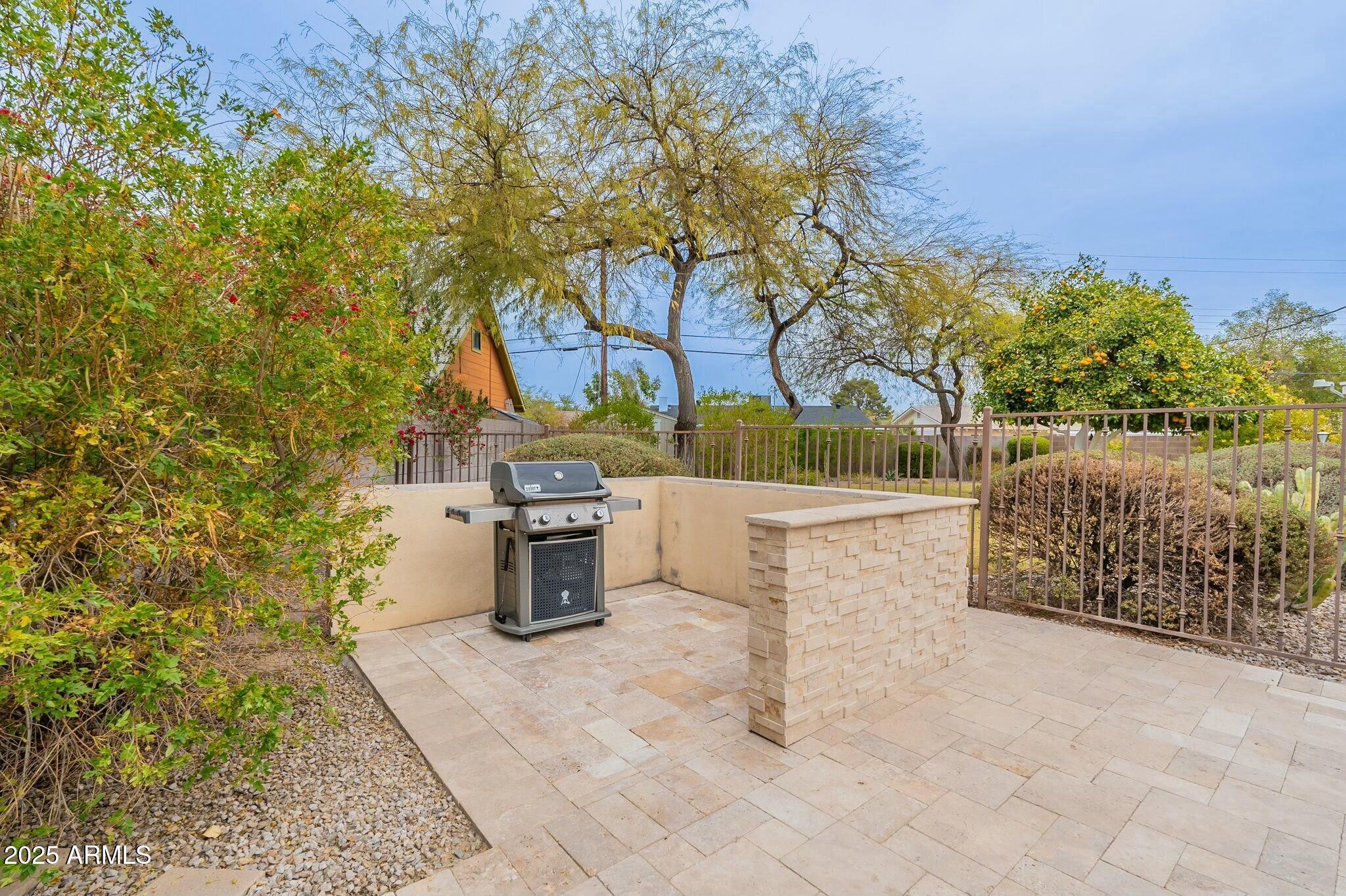 204 E Del Rio Drive