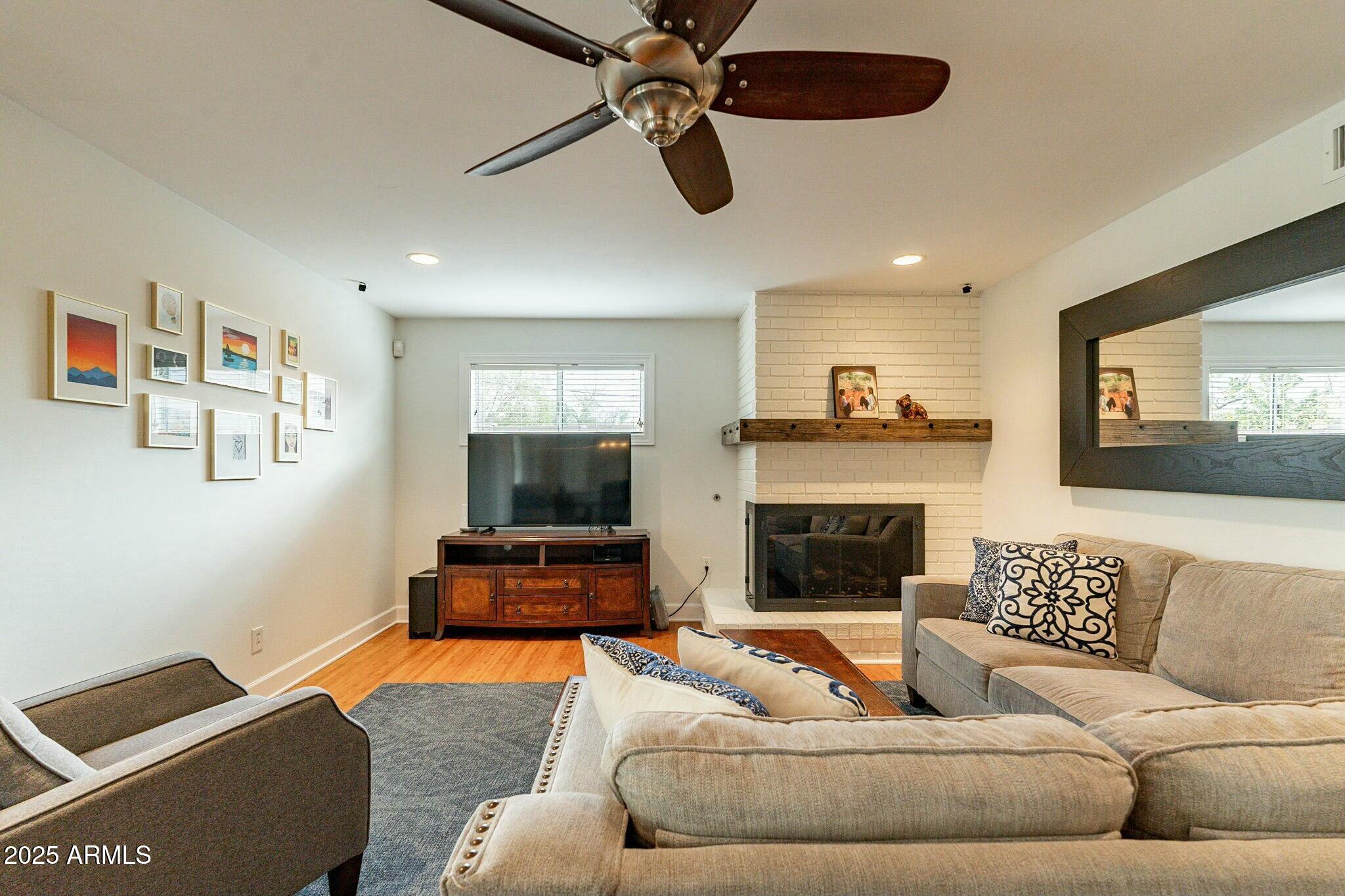 204 E Del Rio Drive