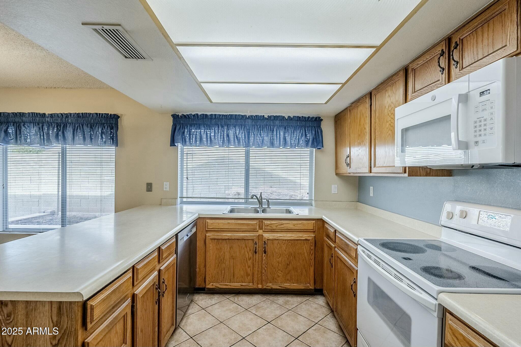 2107 N LOS ALTOS Drive