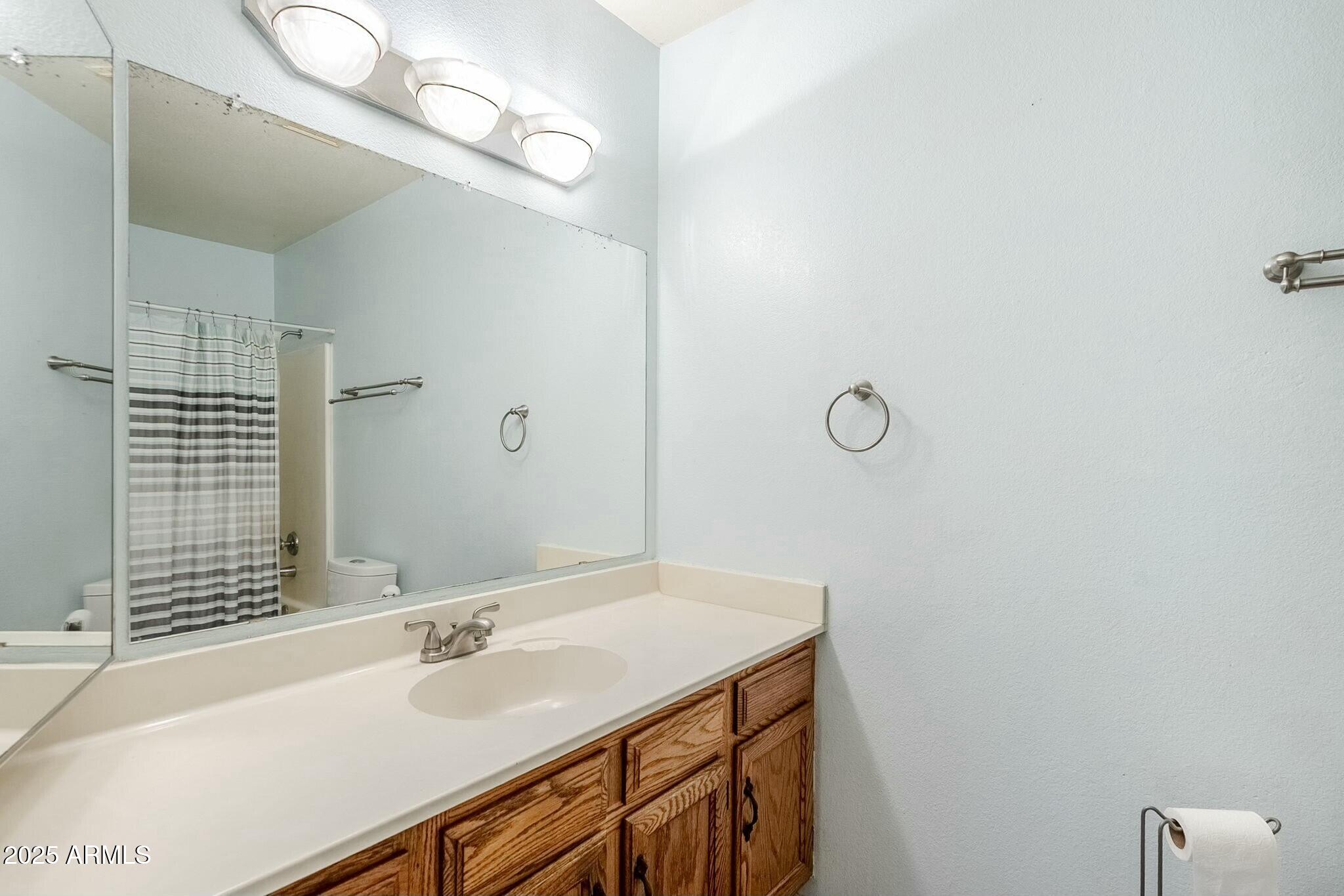 2107 N LOS ALTOS Drive