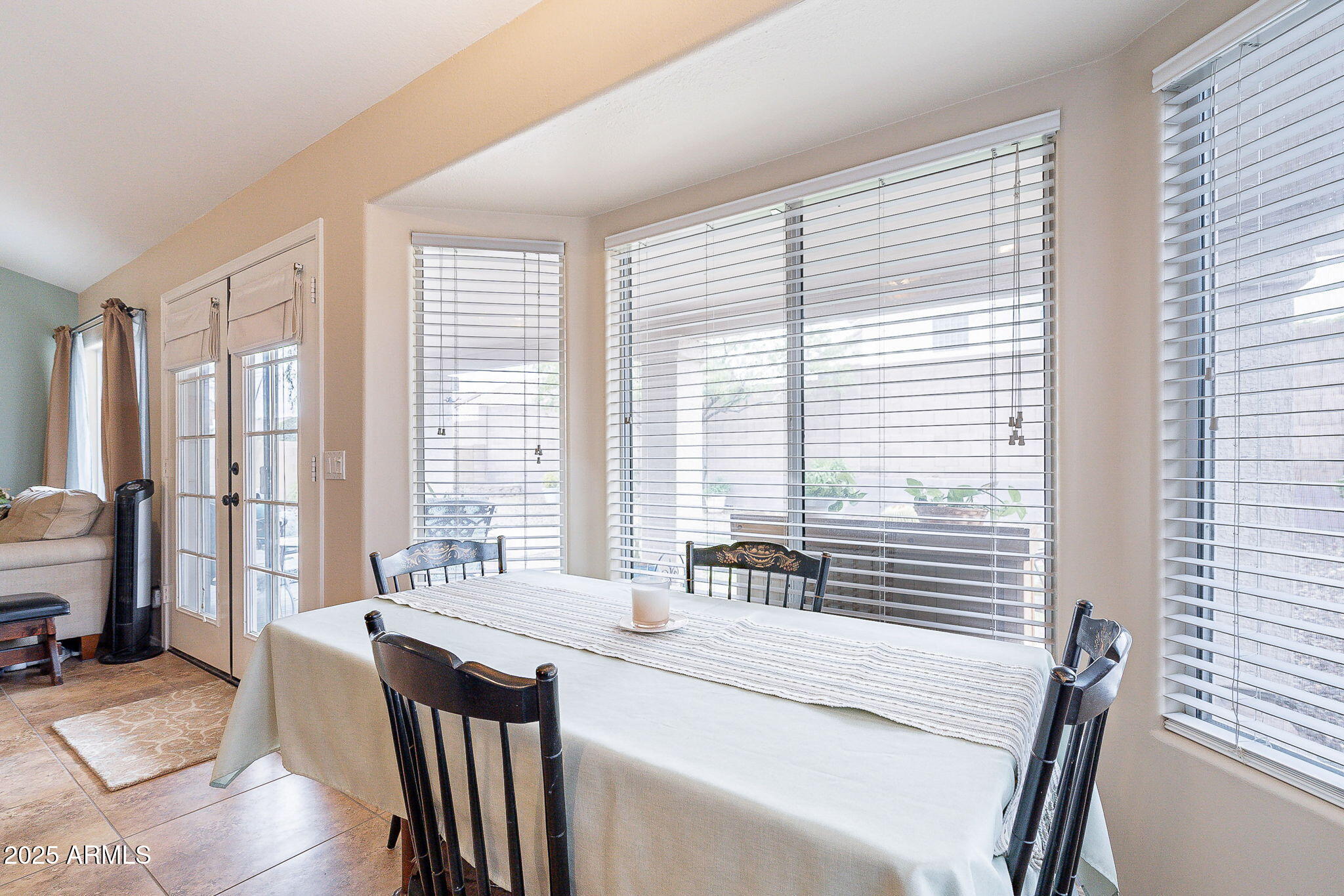 4508 E FERNWOOD Court