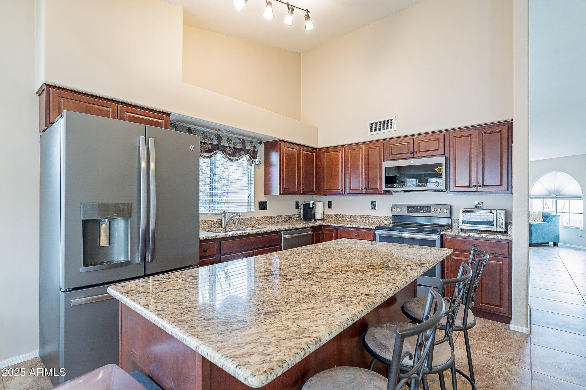 4508 E FERNWOOD Court