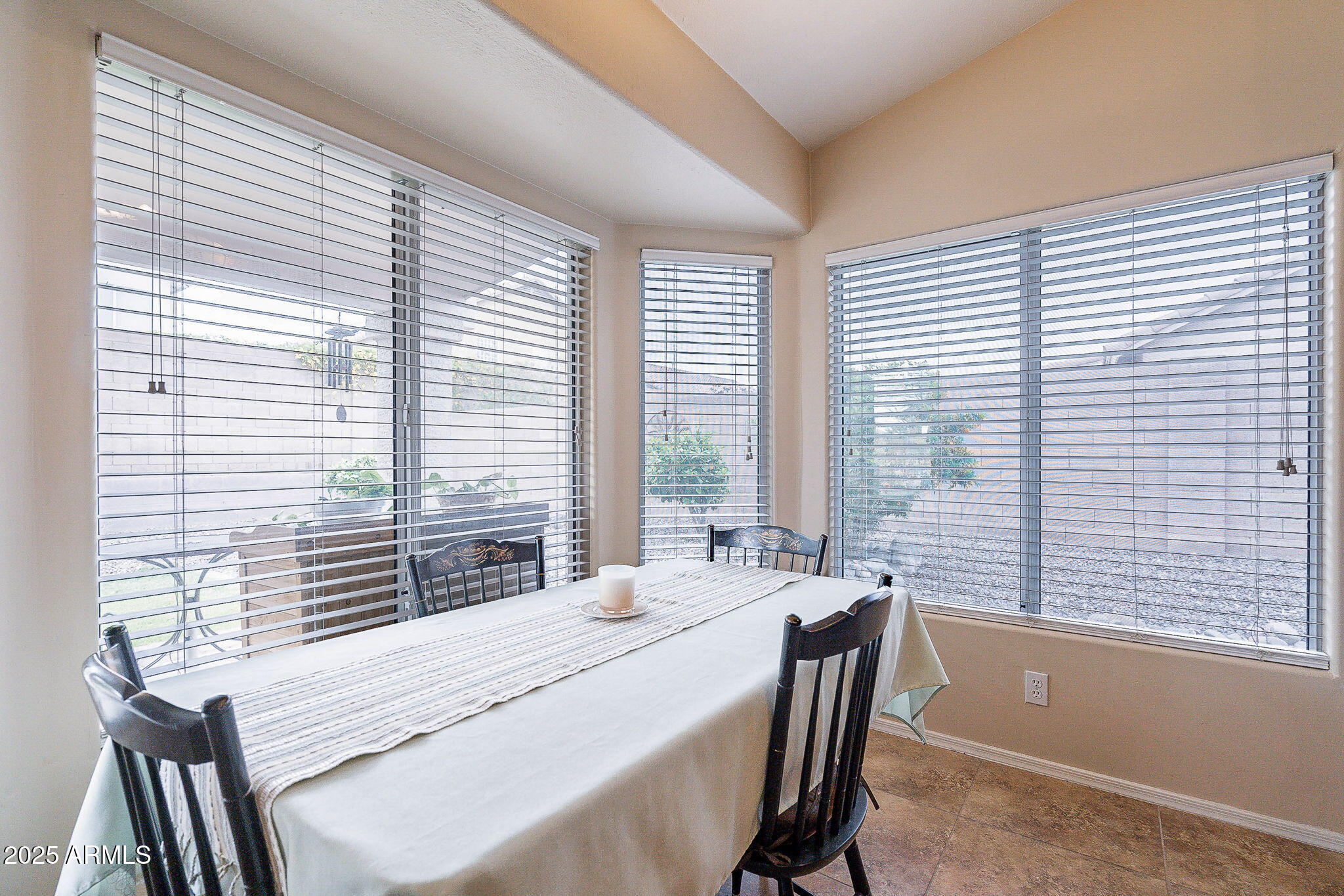 4508 E FERNWOOD Court