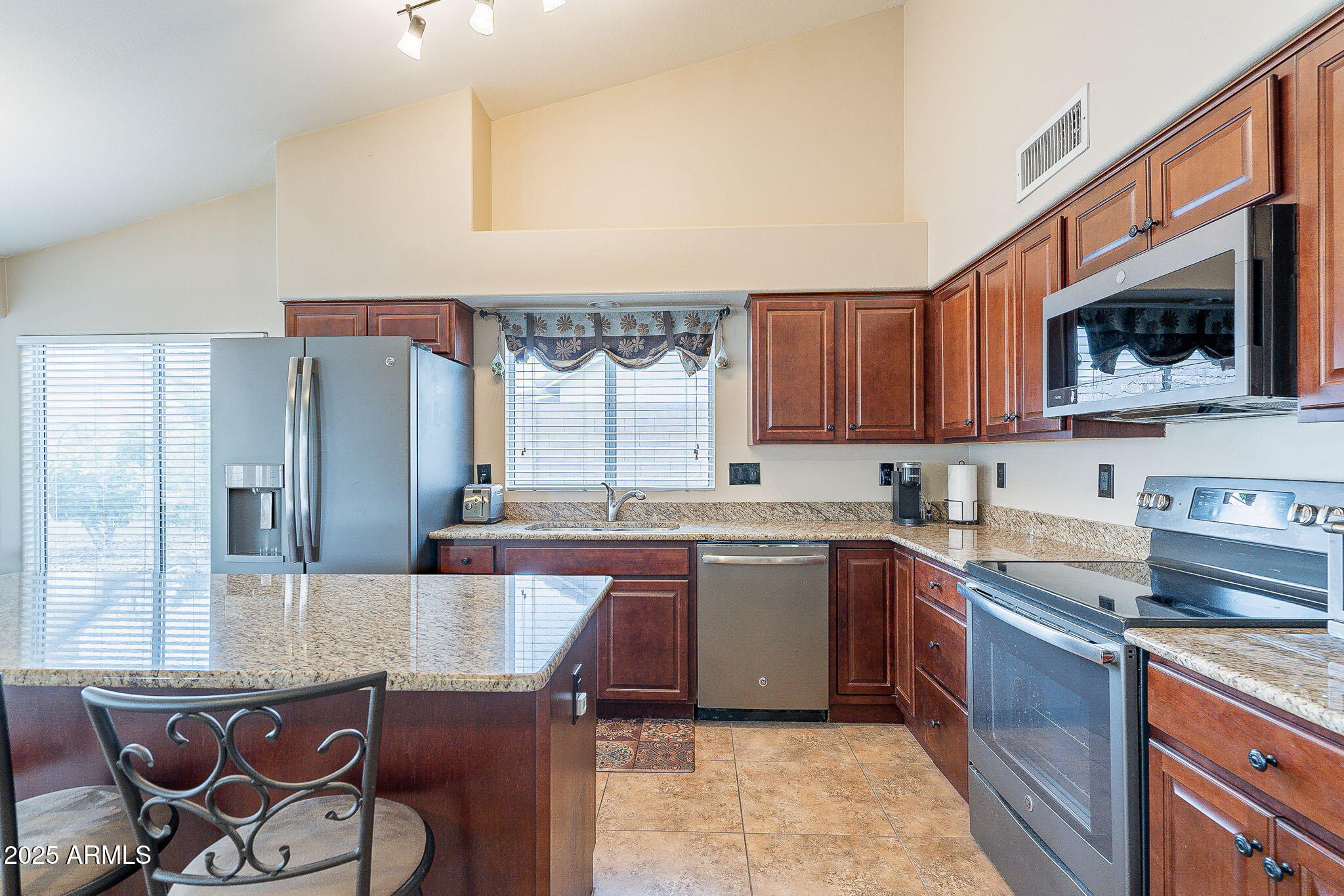 4508 E FERNWOOD Court