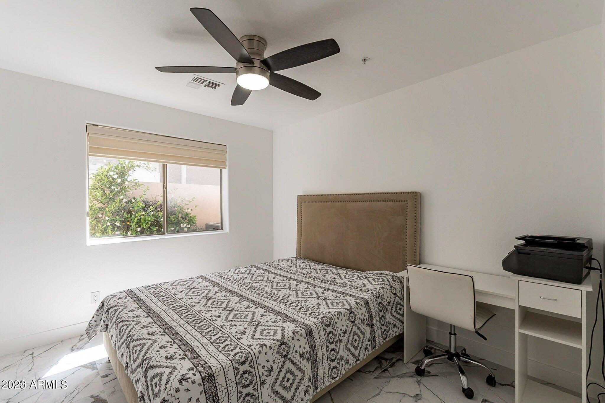 11525 E DESERT WILLOW Drive