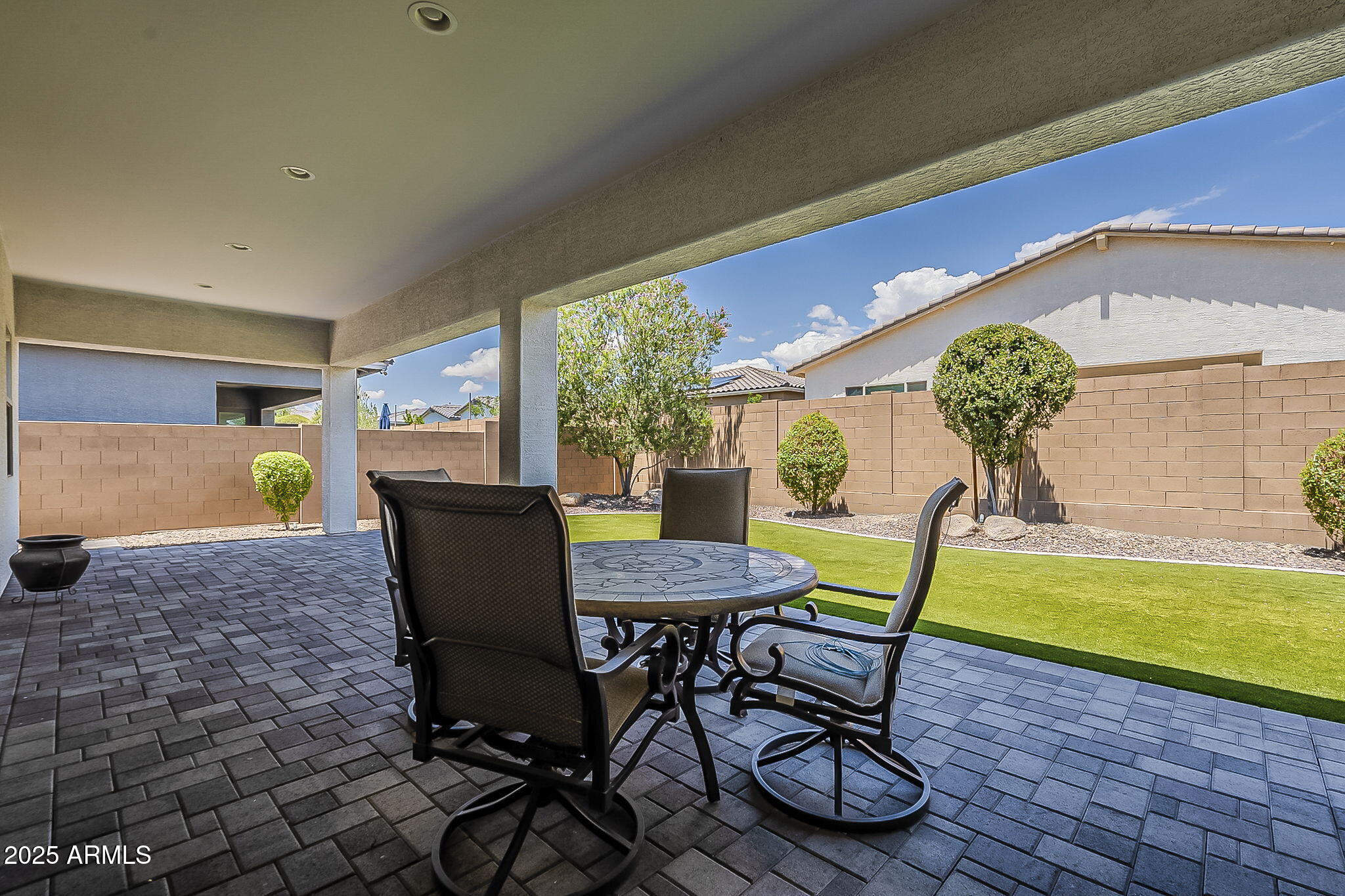 14114 W SMOKETREE Drive