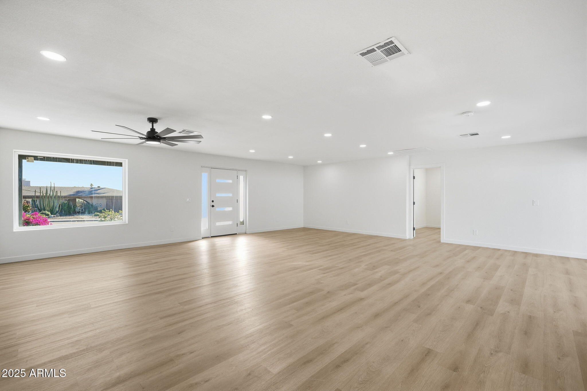 2416 E PIESTEWA PEAK Drive