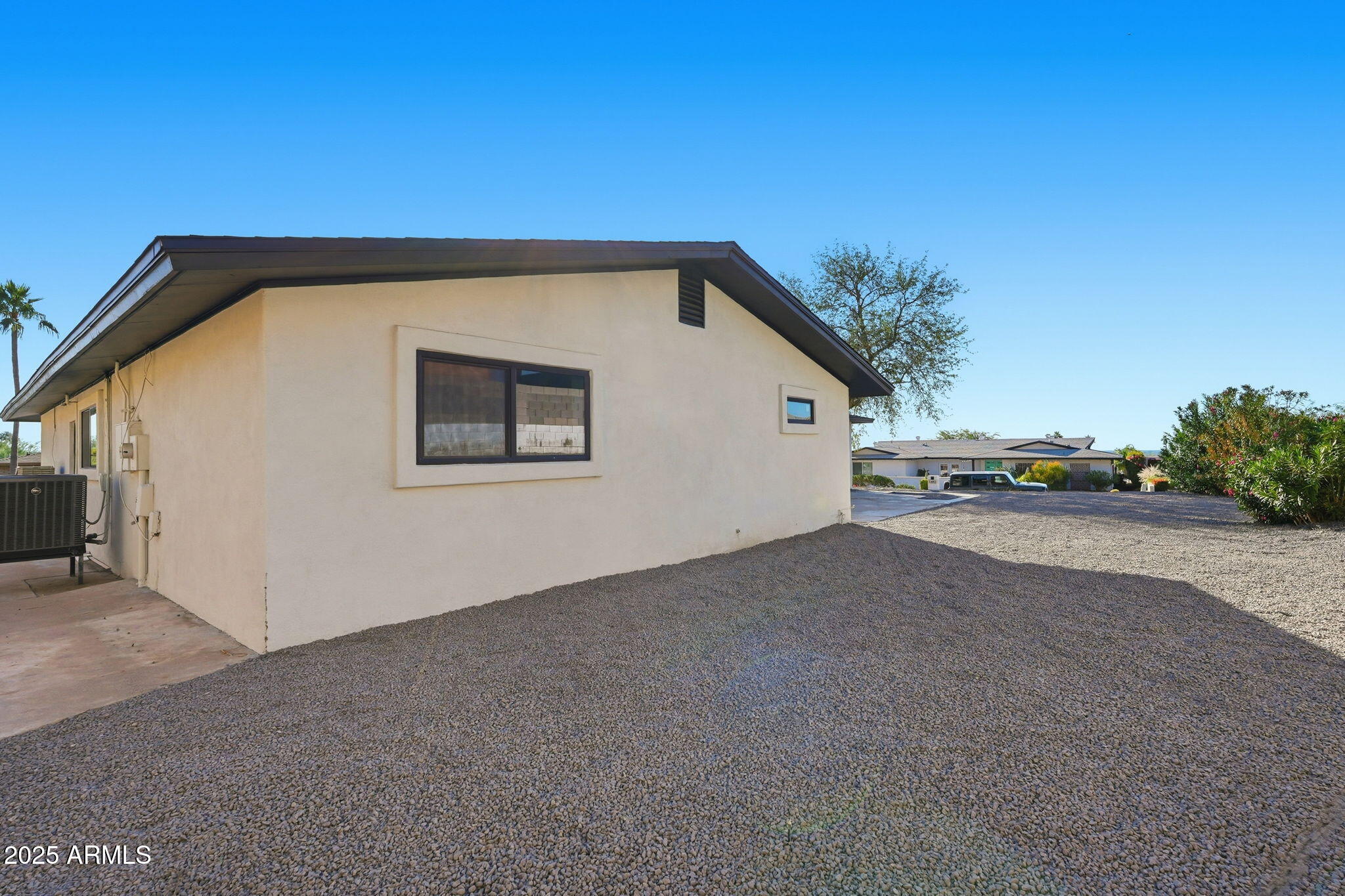 2416 E PIESTEWA PEAK Drive