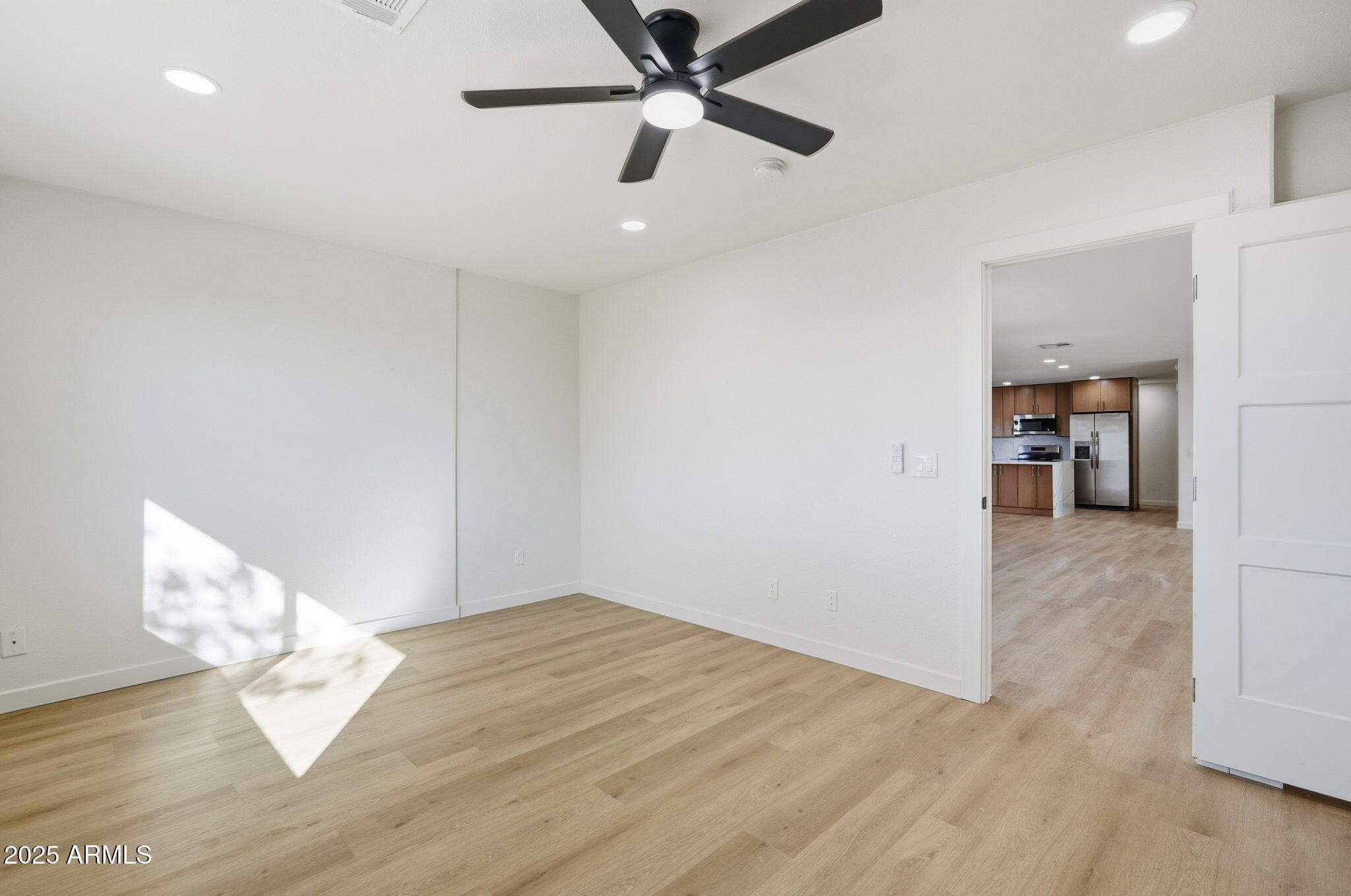 2416 E PIESTEWA PEAK Drive