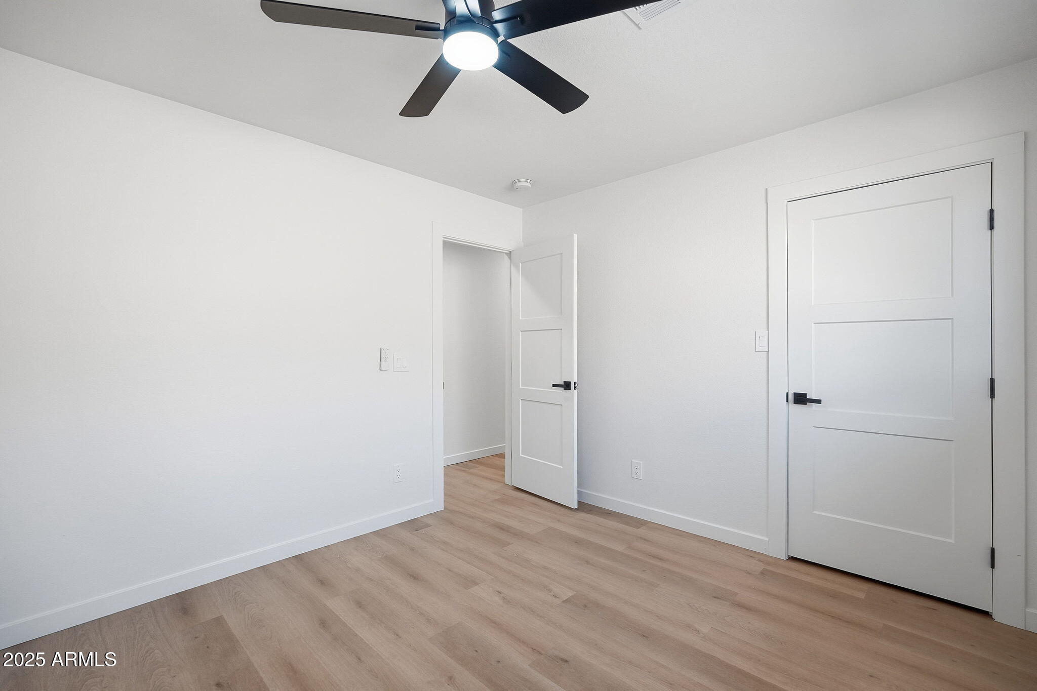 2416 E PIESTEWA PEAK Drive