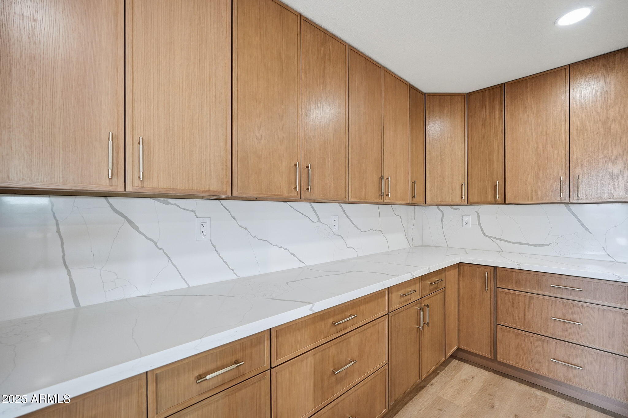 2416 E PIESTEWA PEAK Drive