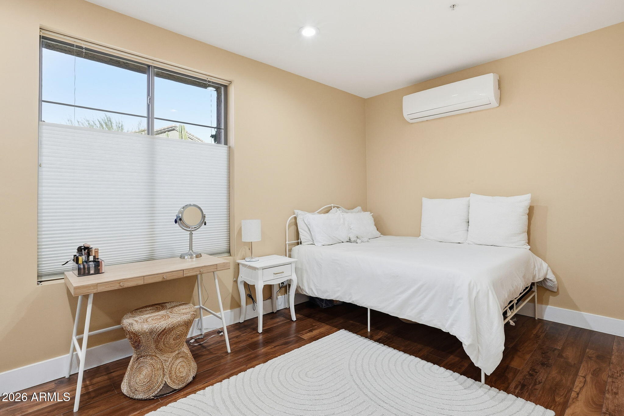 7327 E RUSTLING Pass