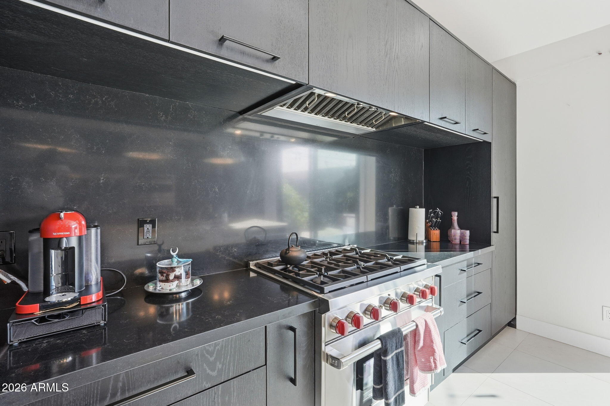 7327 E RUSTLING Pass