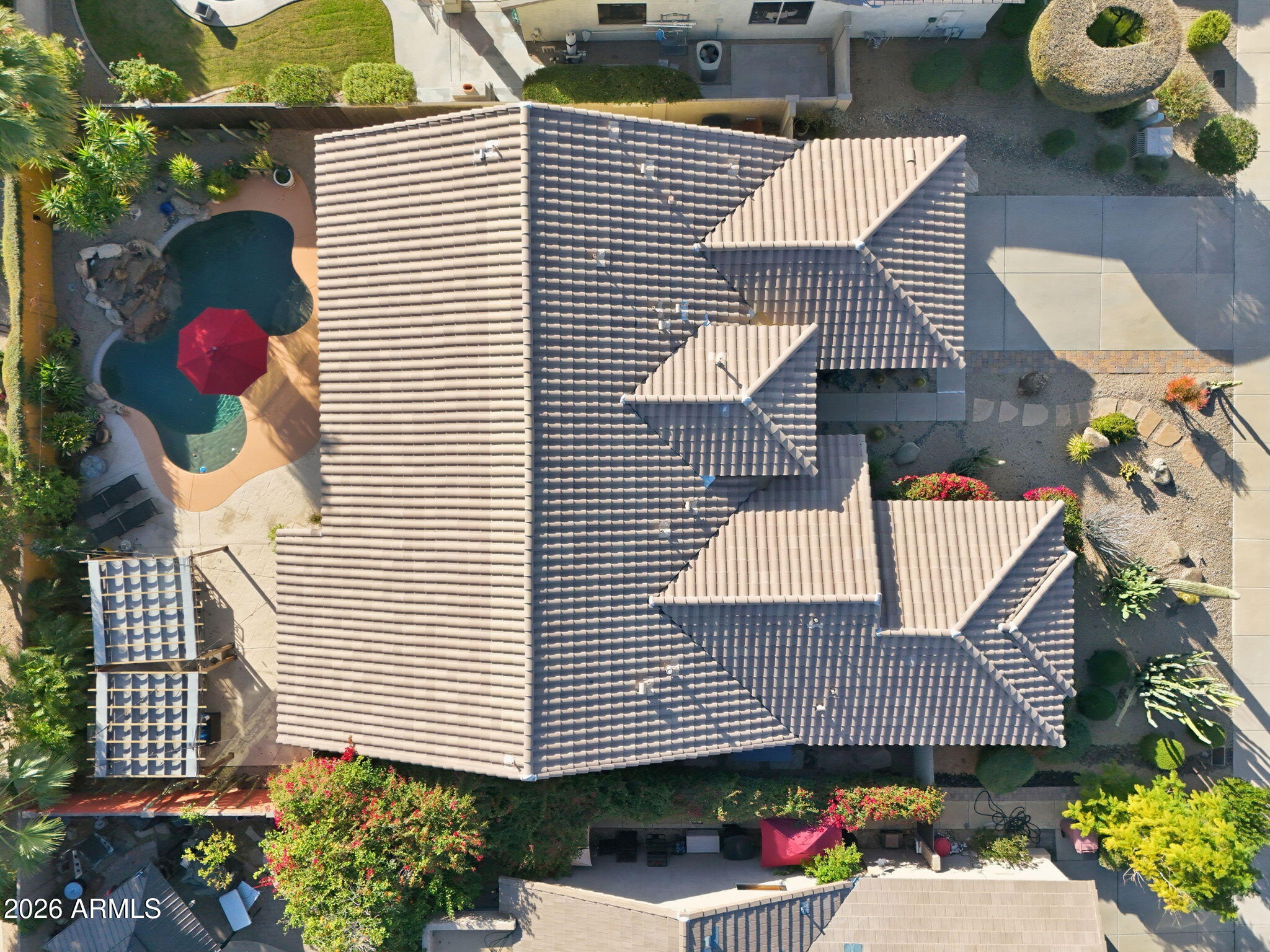 7327 E RUSTLING Pass