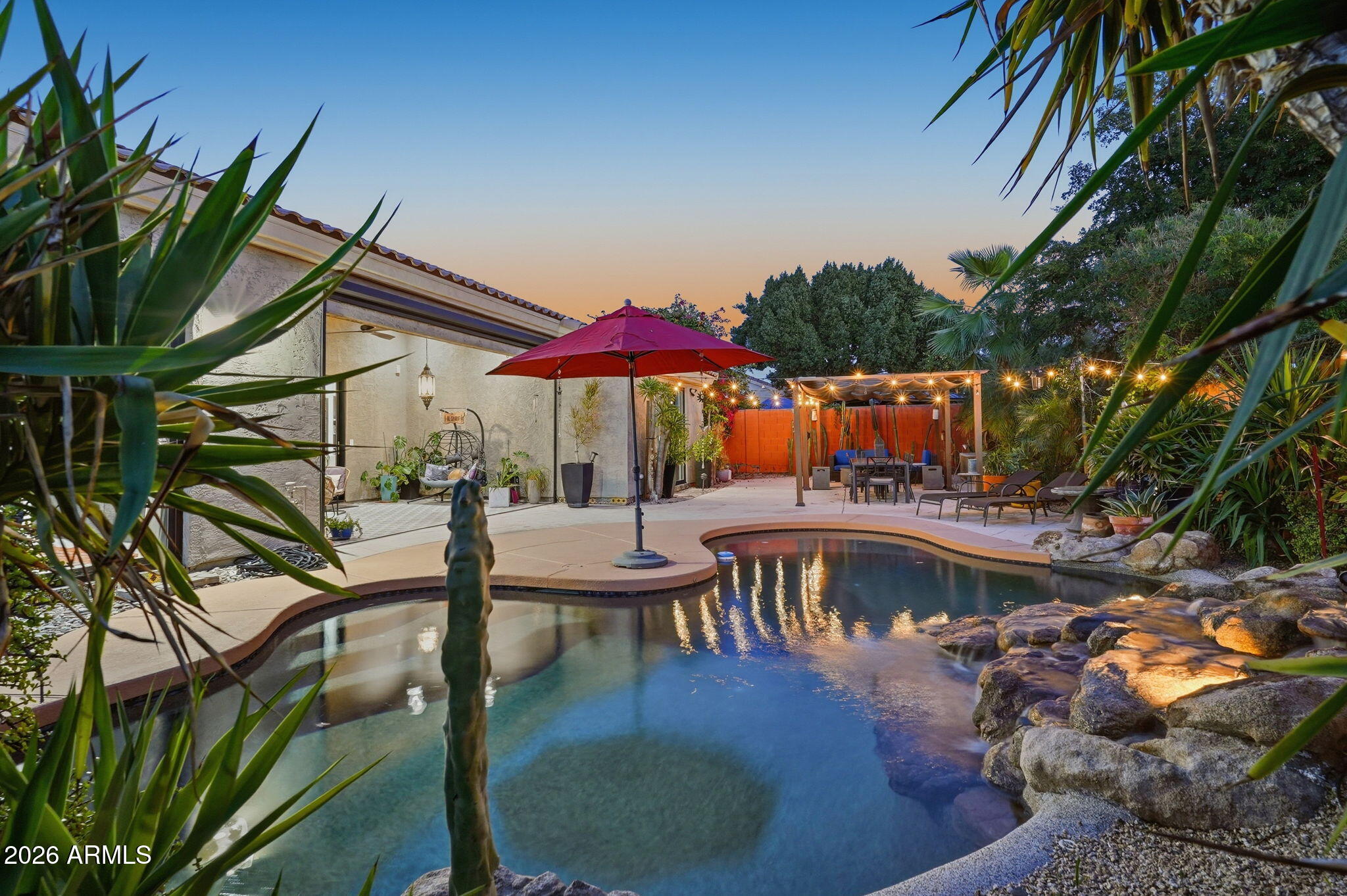 7327 E RUSTLING Pass