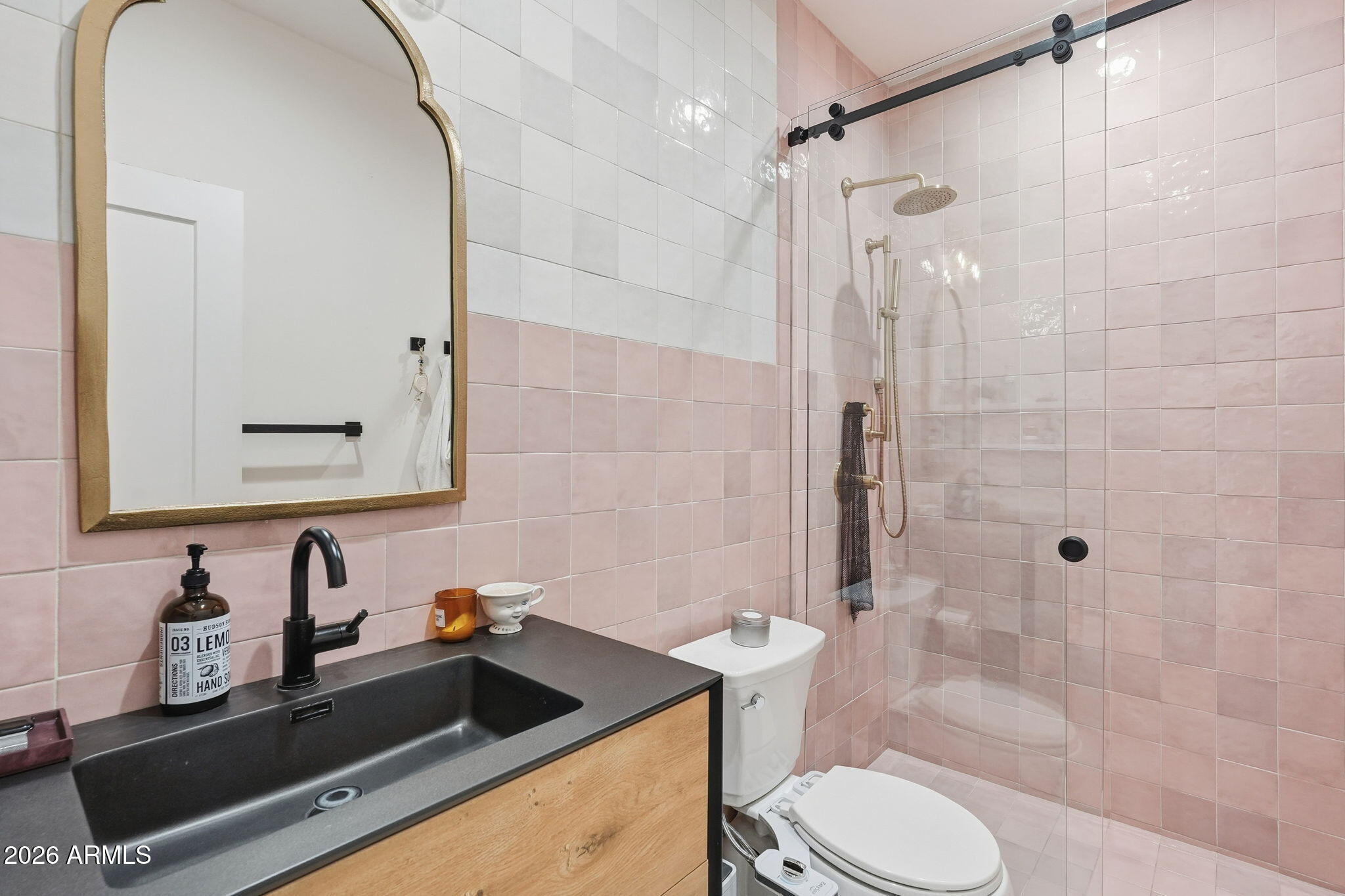 7327 E RUSTLING Pass