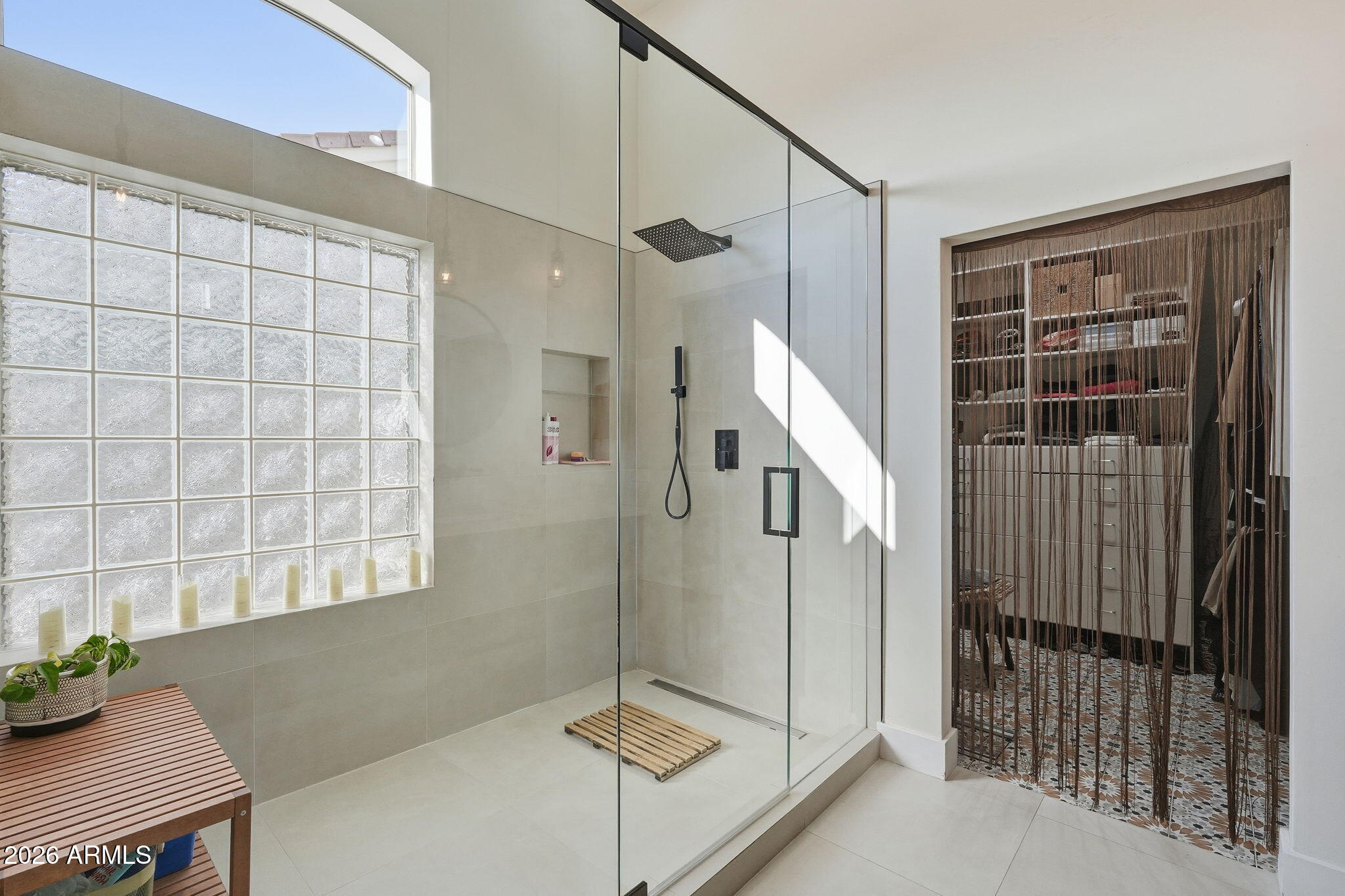 7327 E RUSTLING Pass