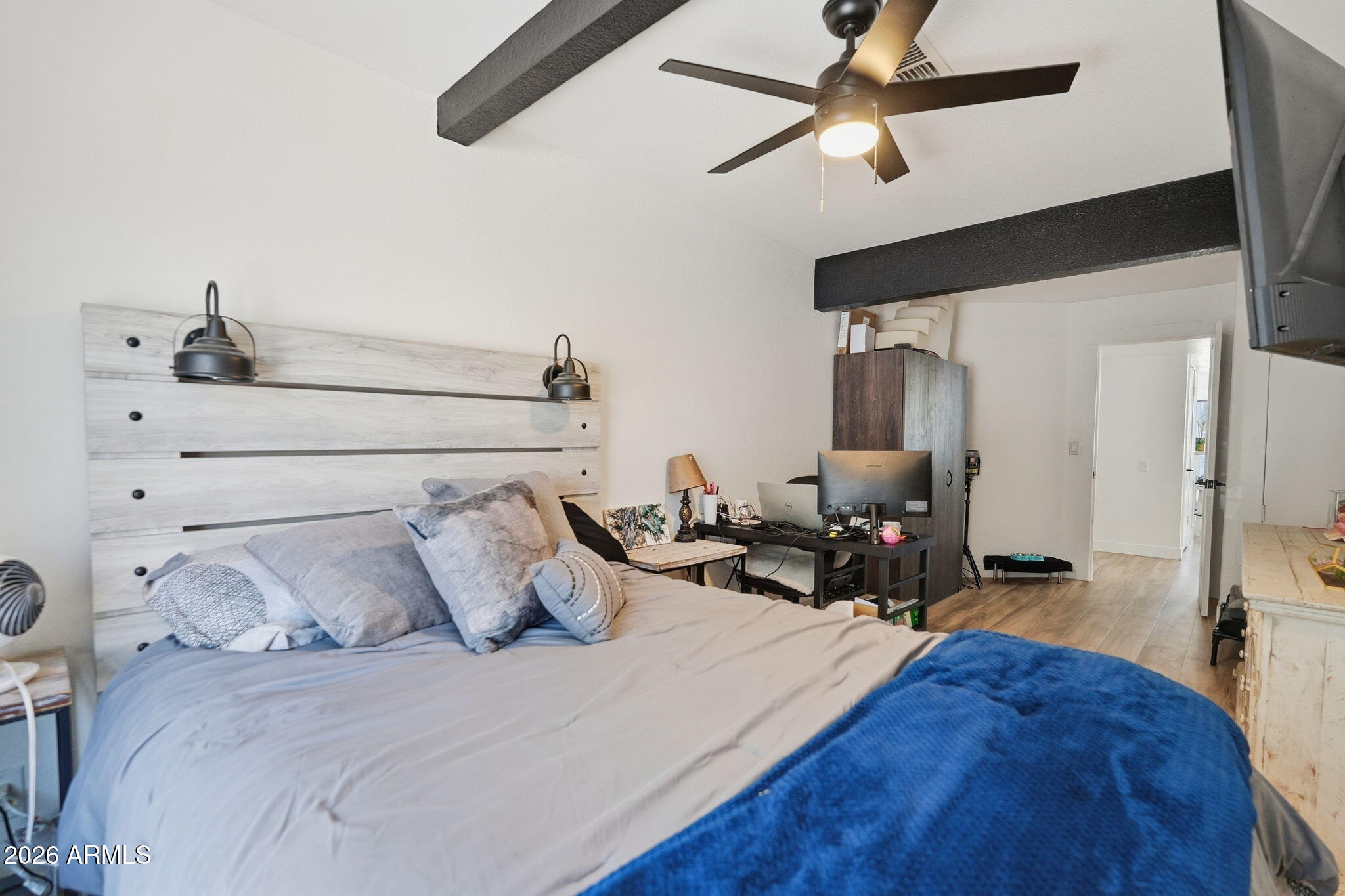 3060 N RAVINE