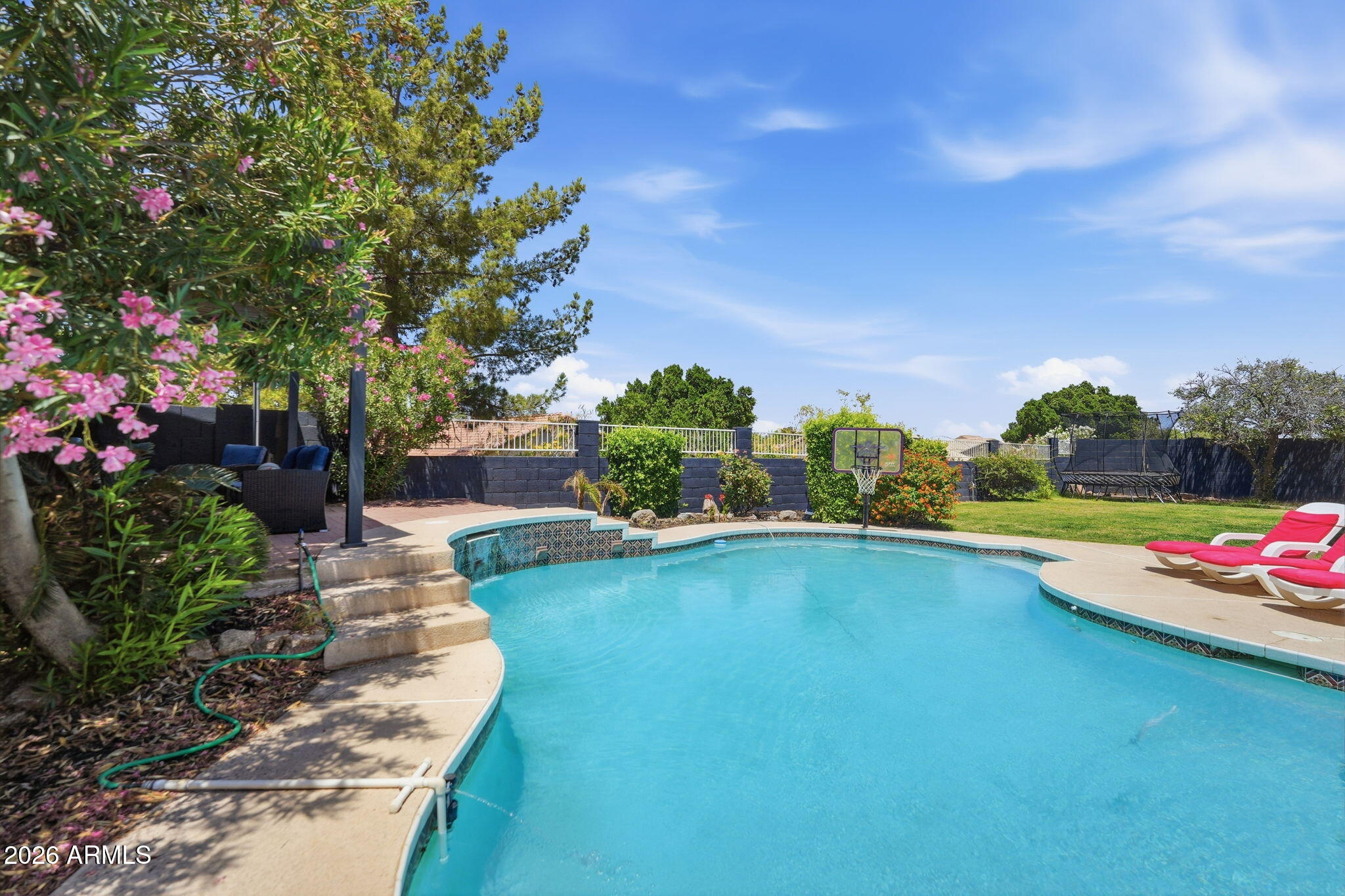 3060 N RAVINE