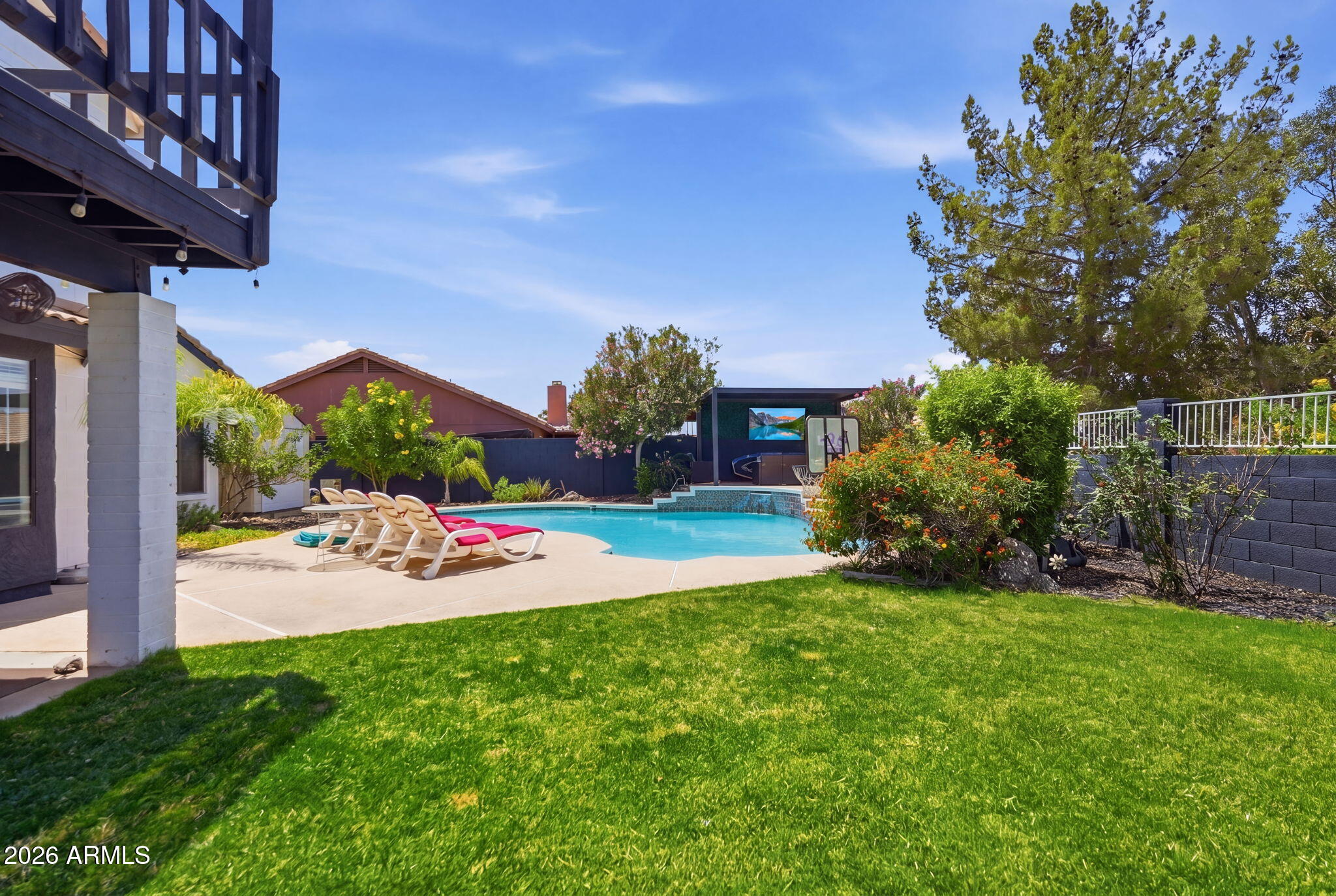 3060 N RAVINE