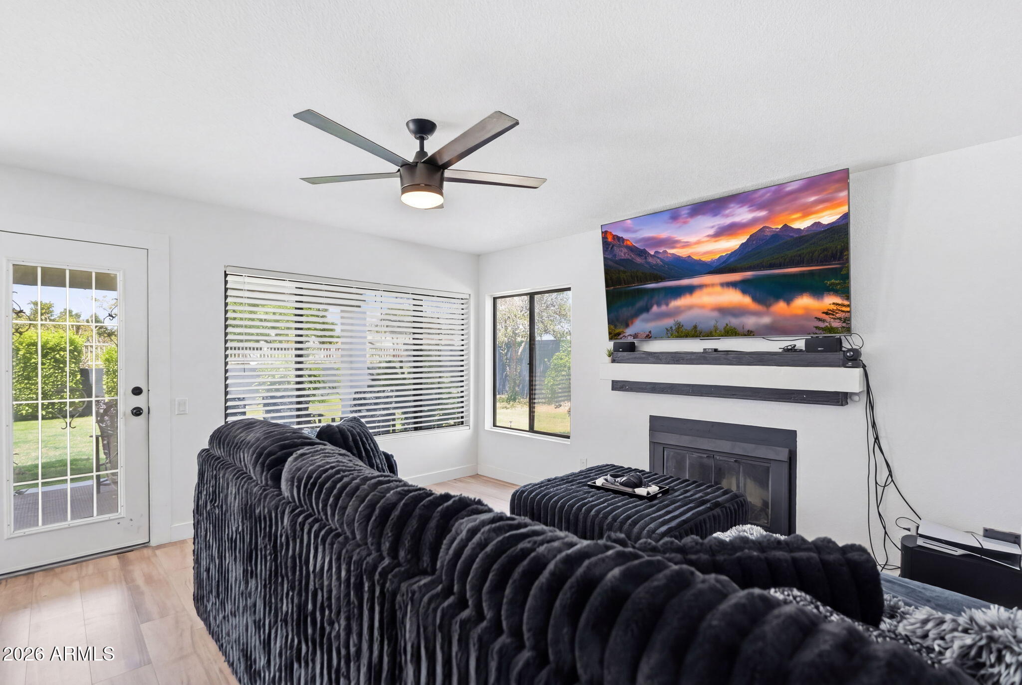 3060 N RAVINE