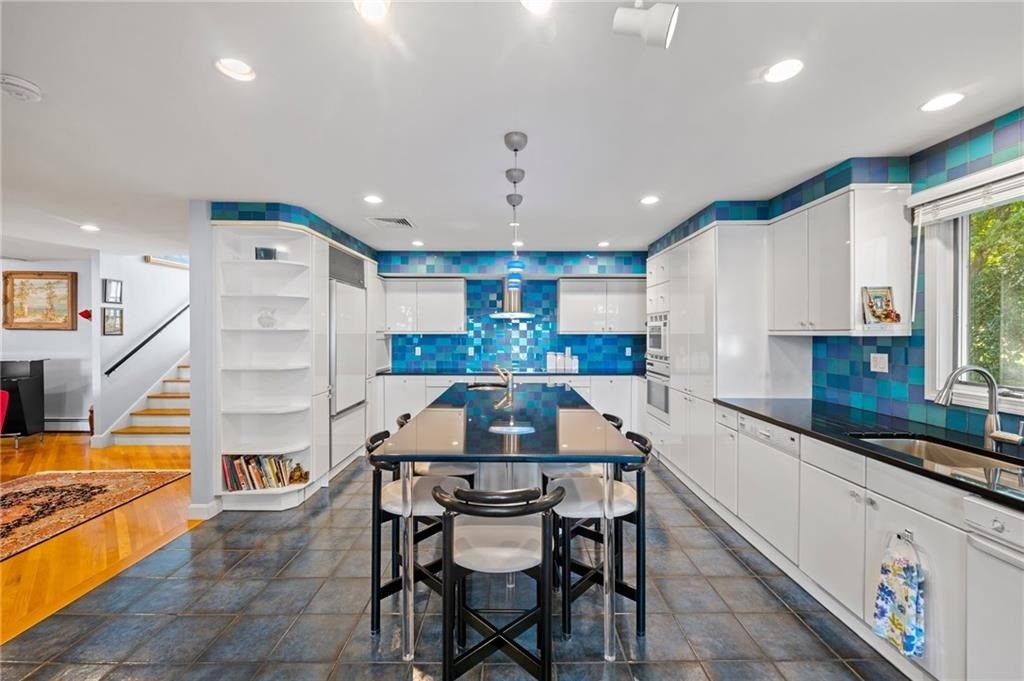 161 Seaside Drive
