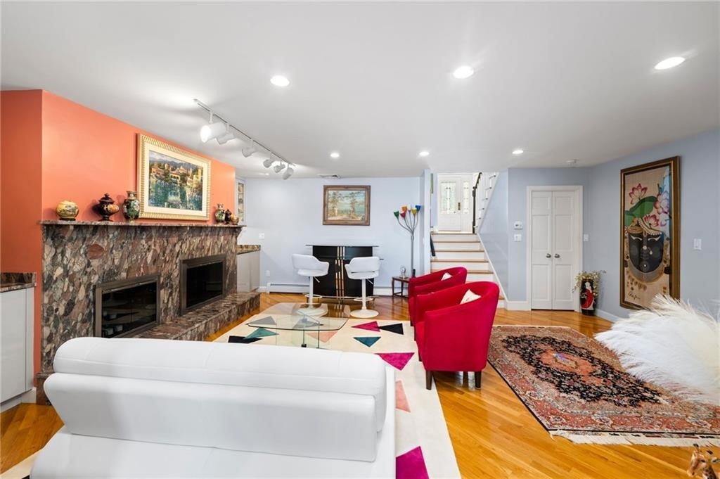 161 Seaside Drive