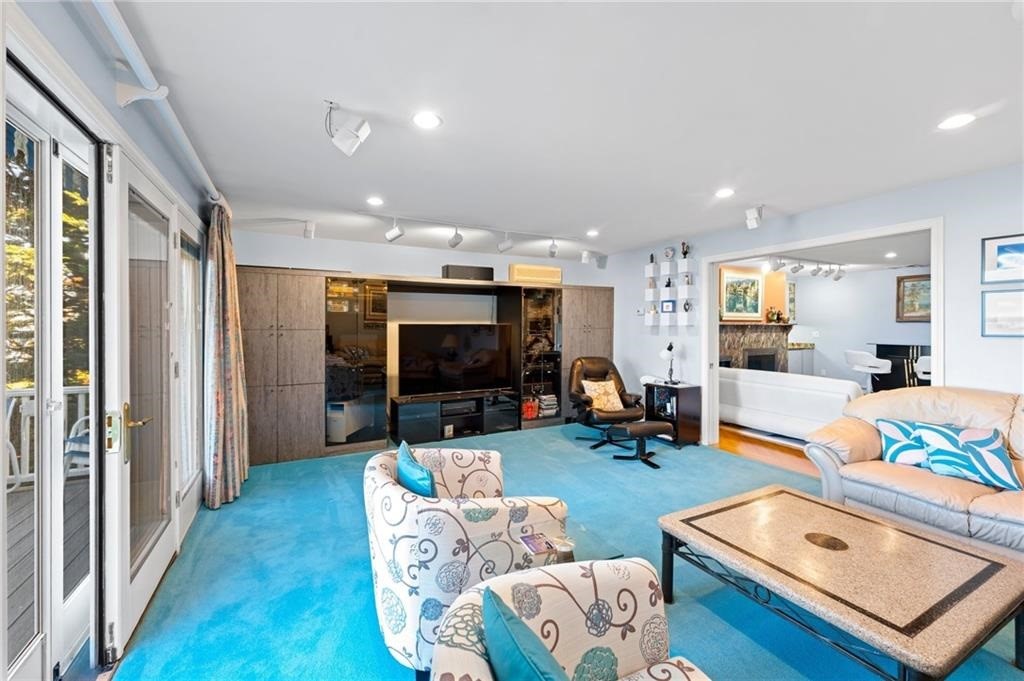161 Seaside Drive