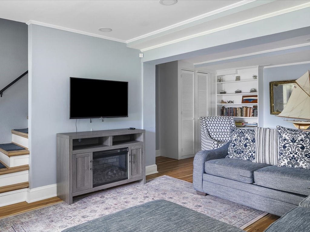 174 seaside Drive