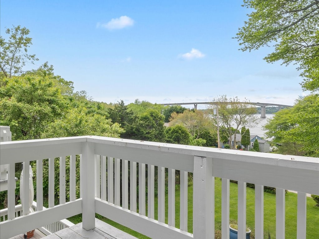 174 seaside Drive