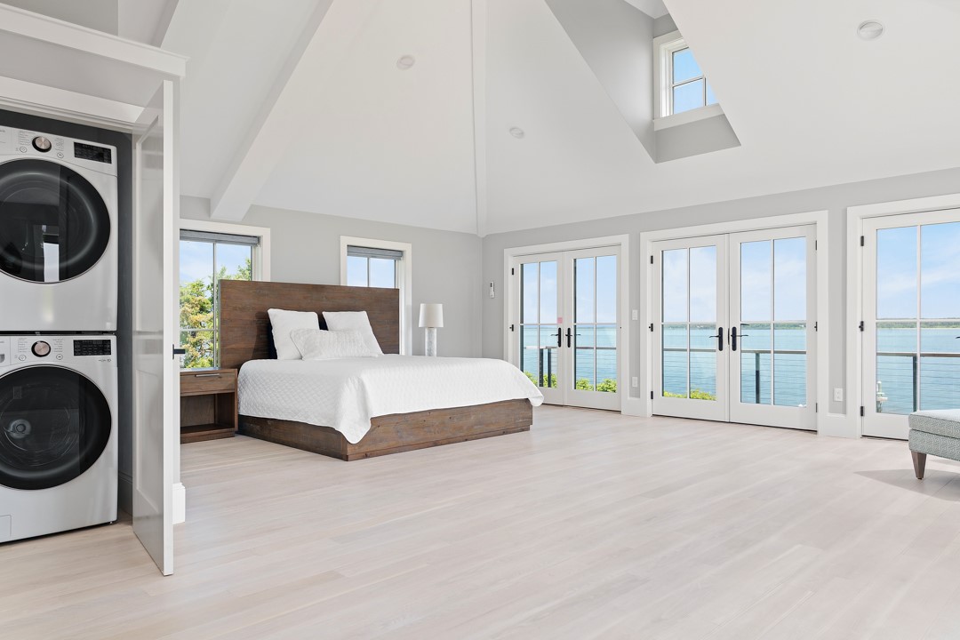 1058 East Shore Road