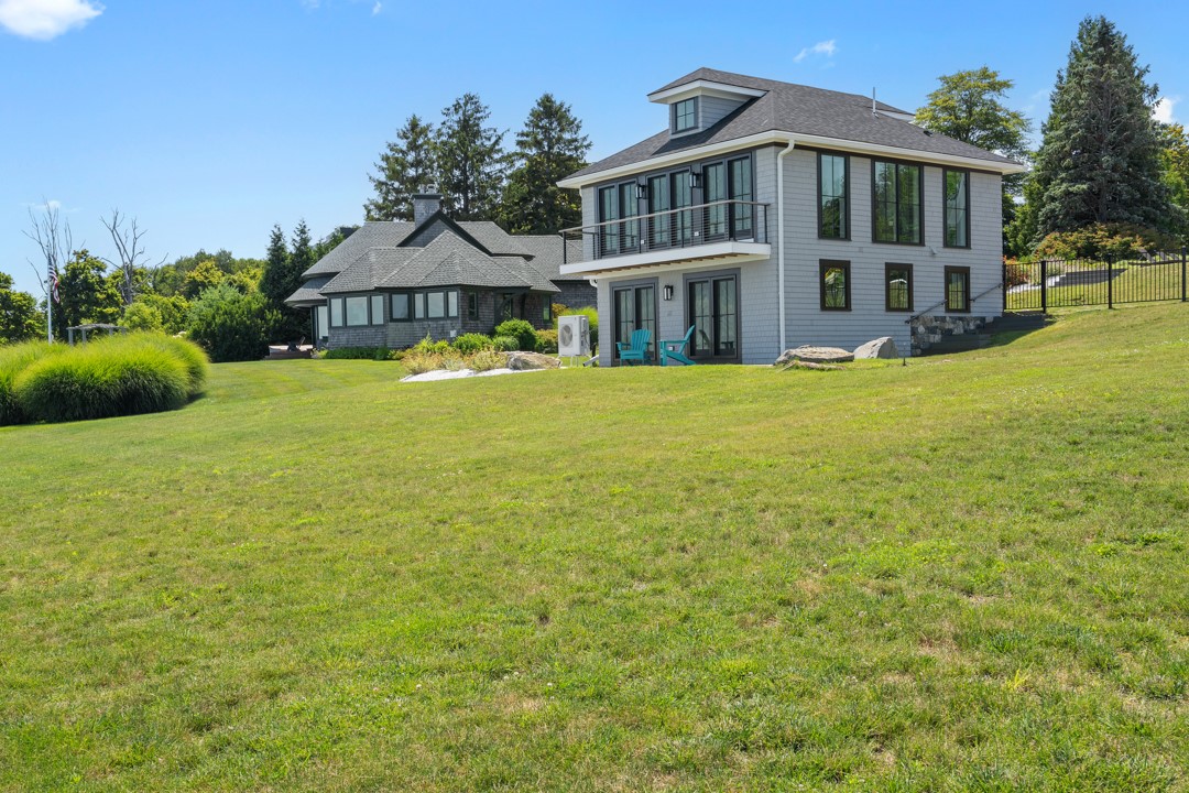 1058 East Shore Road