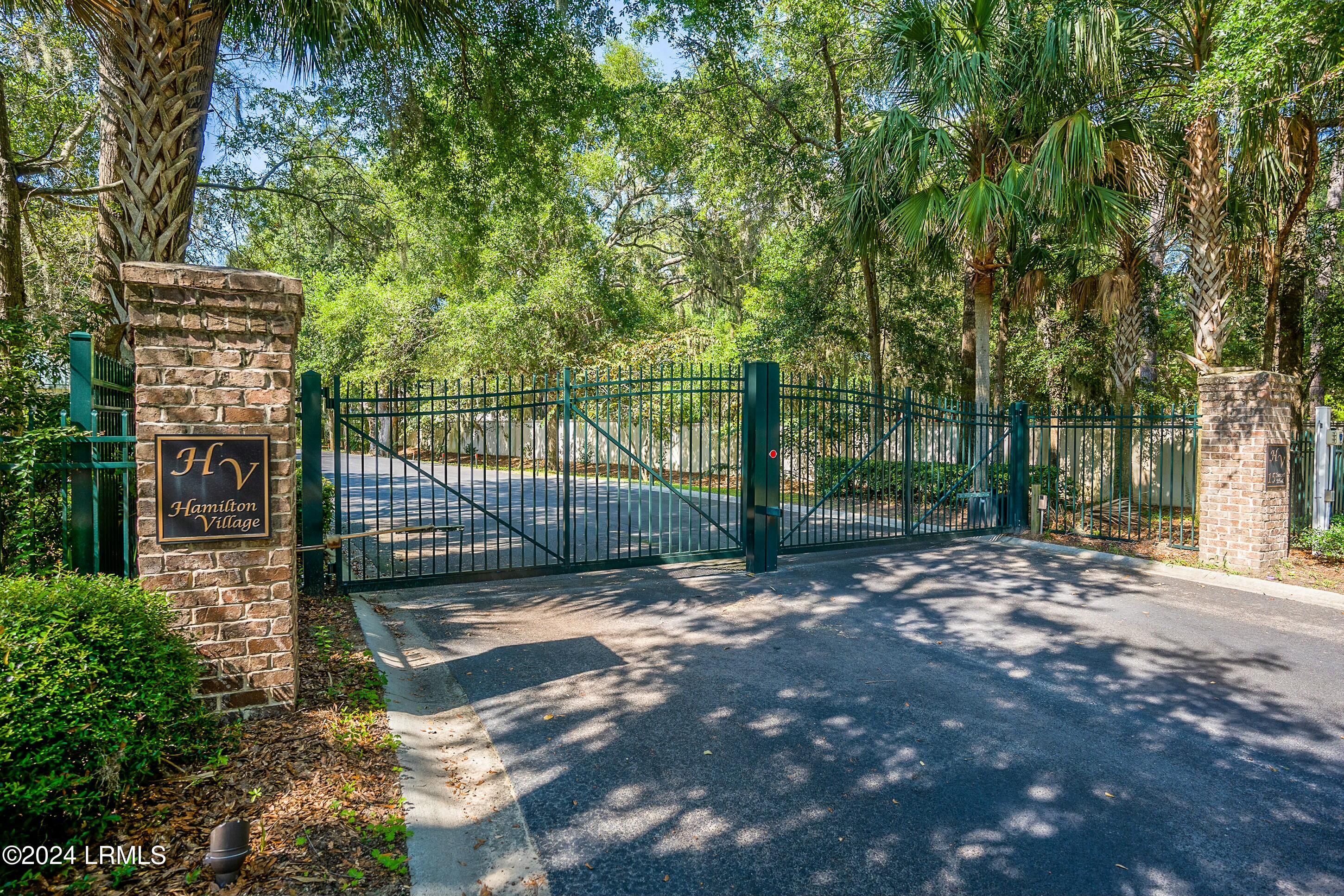 15 Sunset Boulevard, 1204