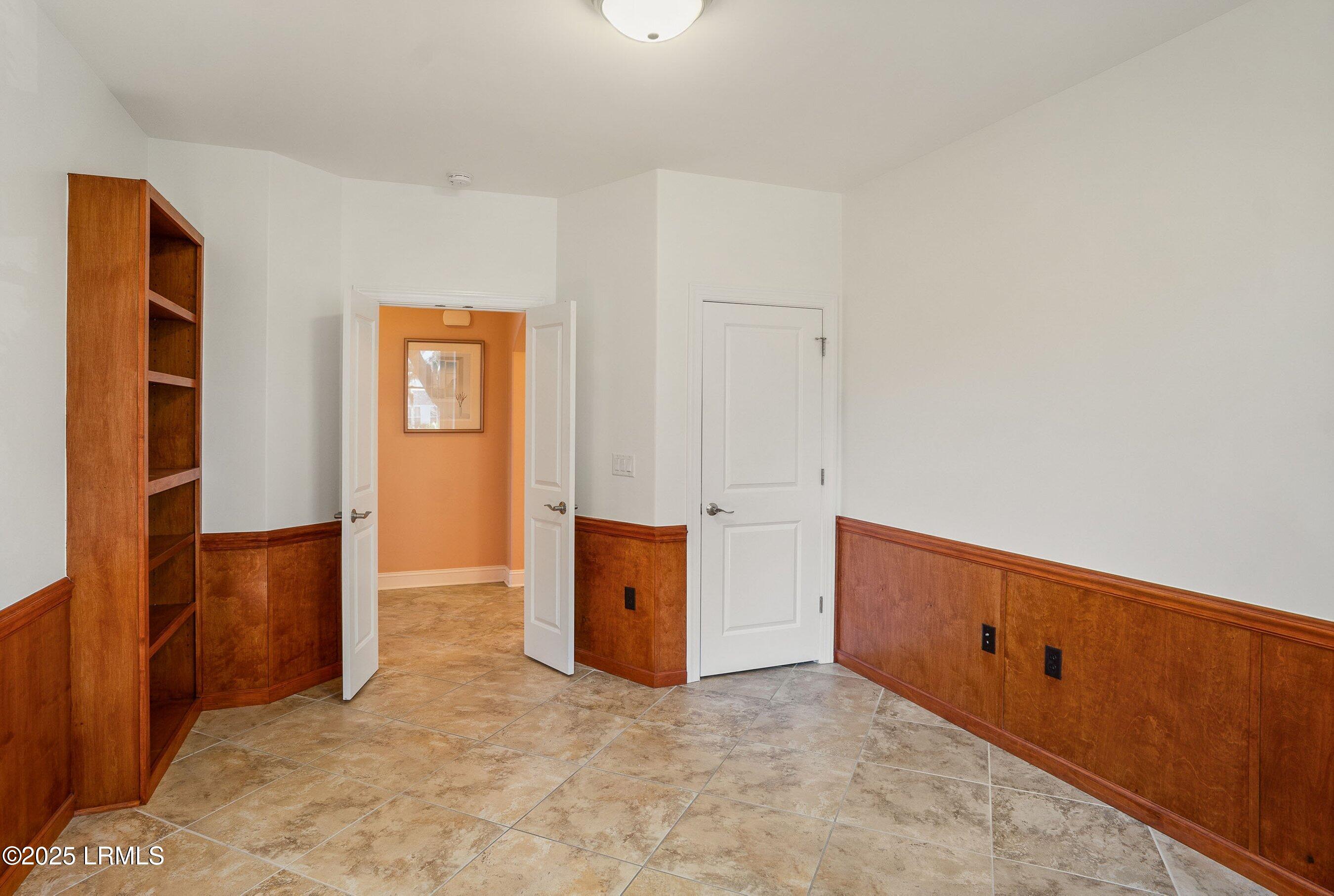 15 Sunset Boulevard, 1204