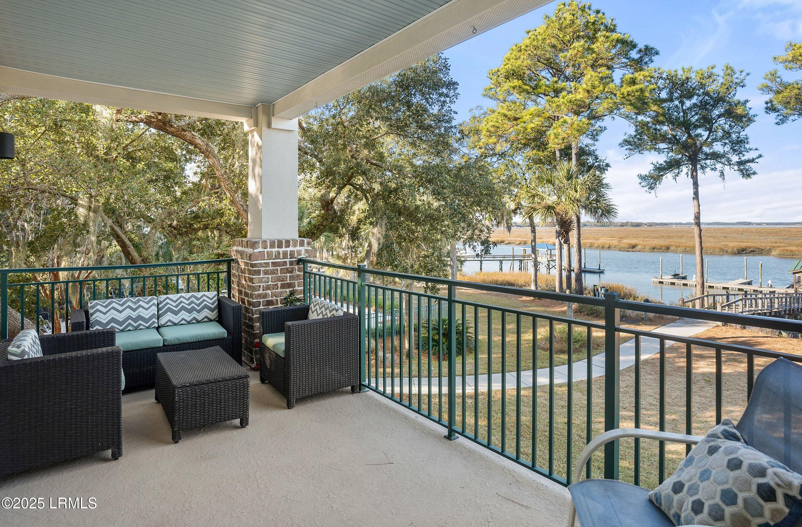 15 Sunset Boulevard, 1204