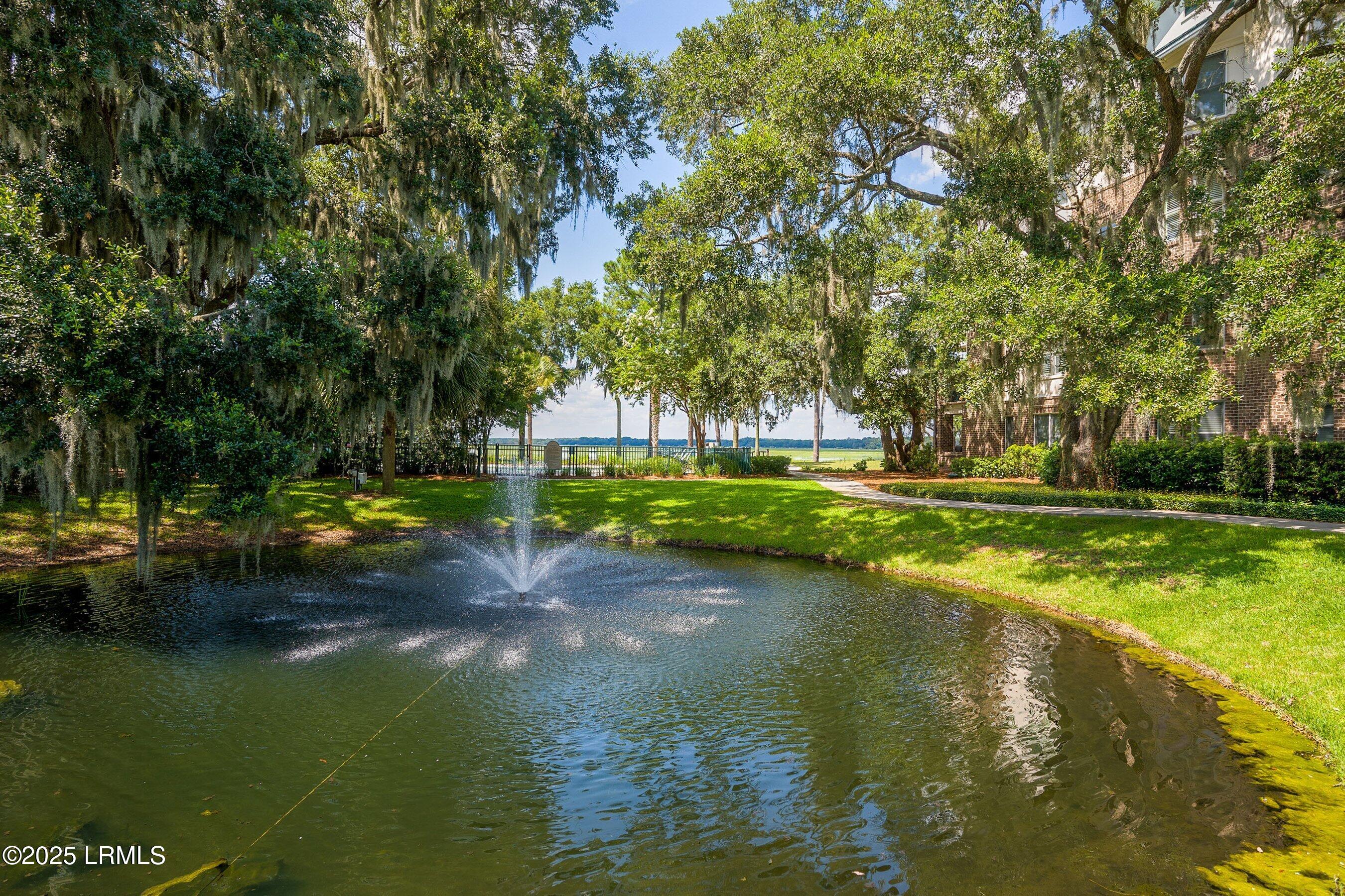 15 Sunset Boulevard, 1204