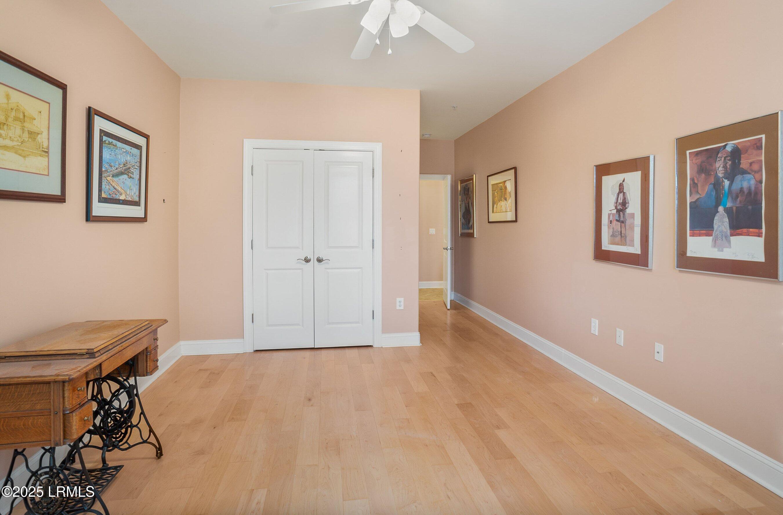 15 Sunset Boulevard, 1204