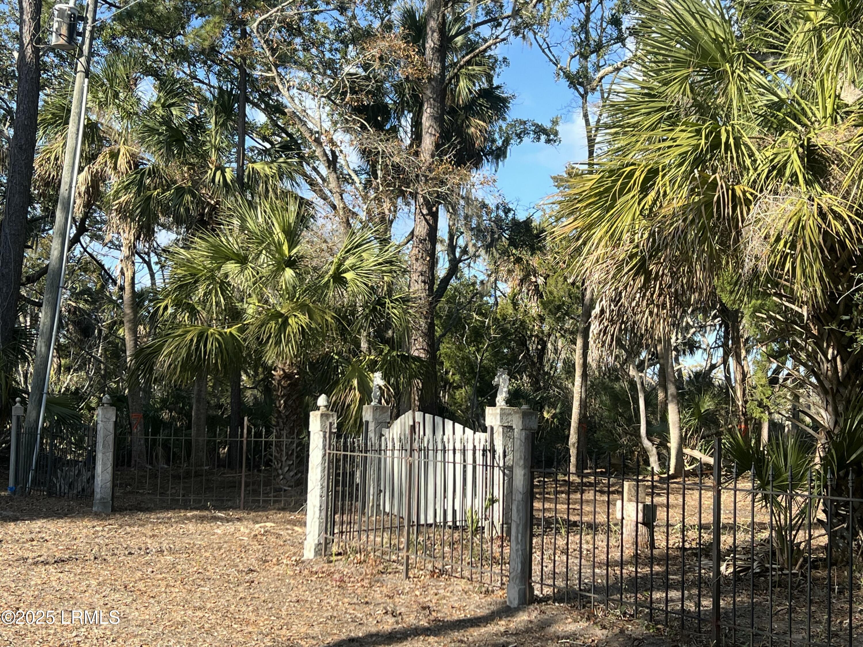 51 Harbor River Circle, St. Helena Island