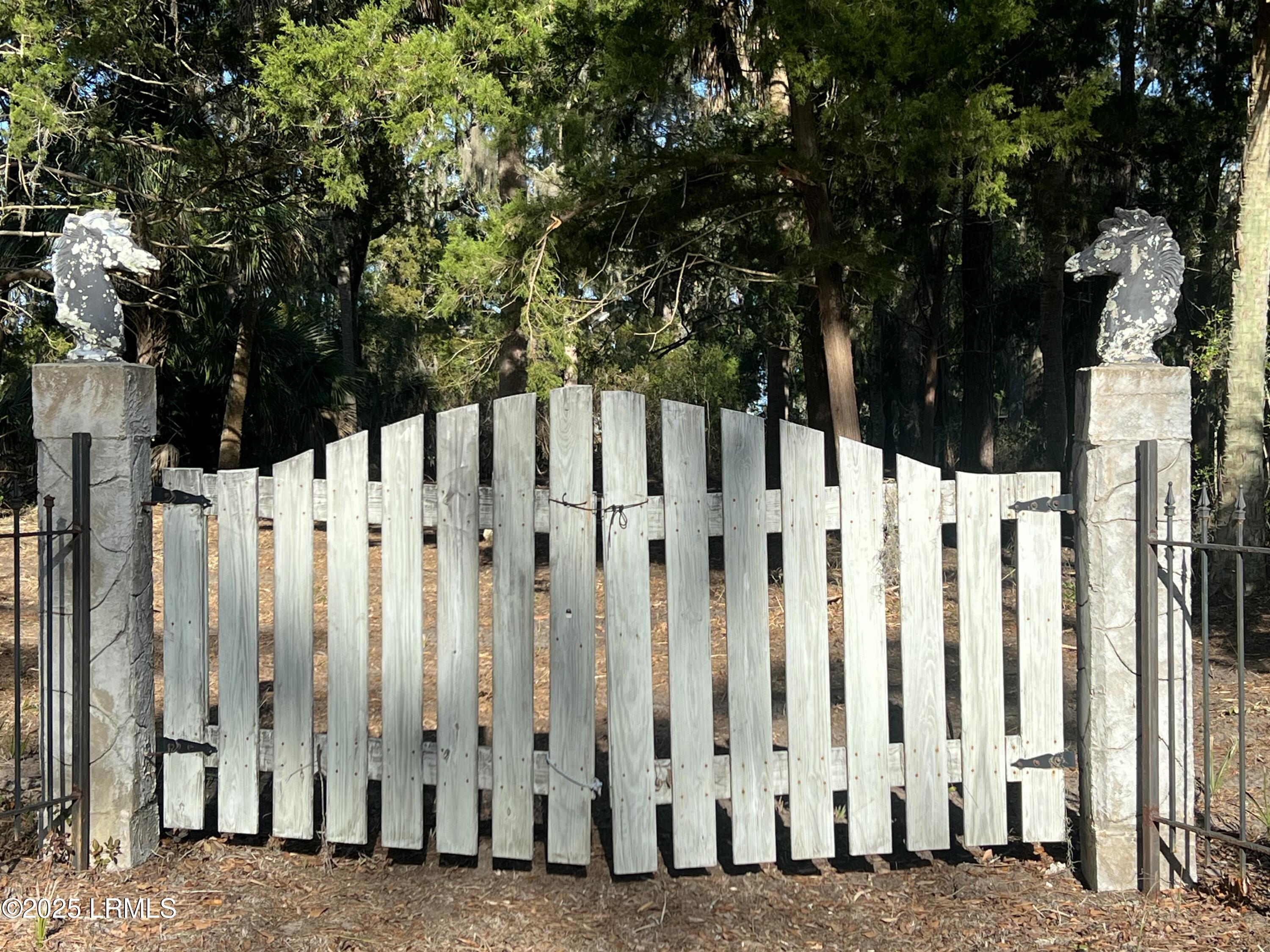 51 Harbor River Circle, St. Helena Island