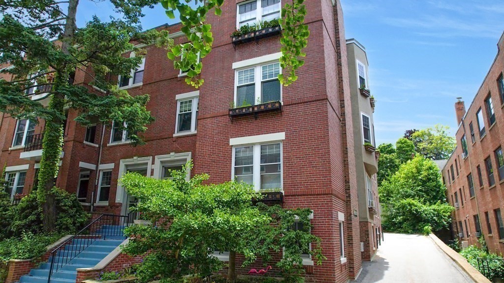 50 Garrison Rd Unit: 2