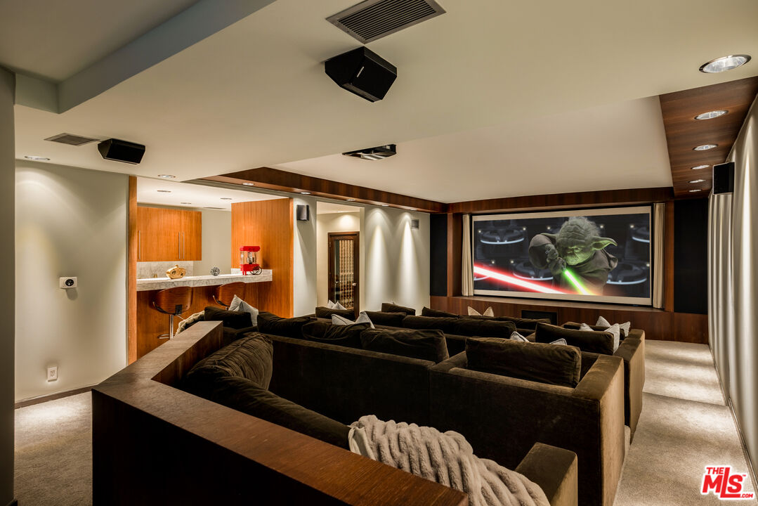 1443 Devlin Dr