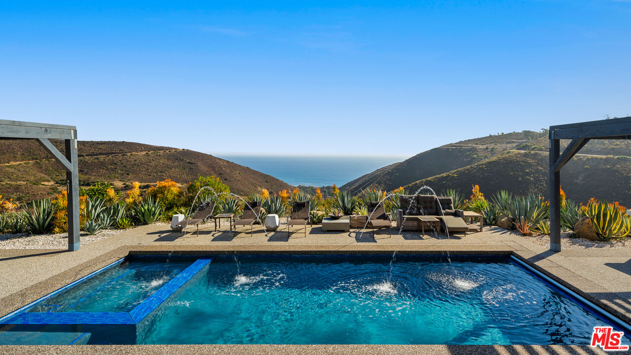 10715 Yerba Buena Rd