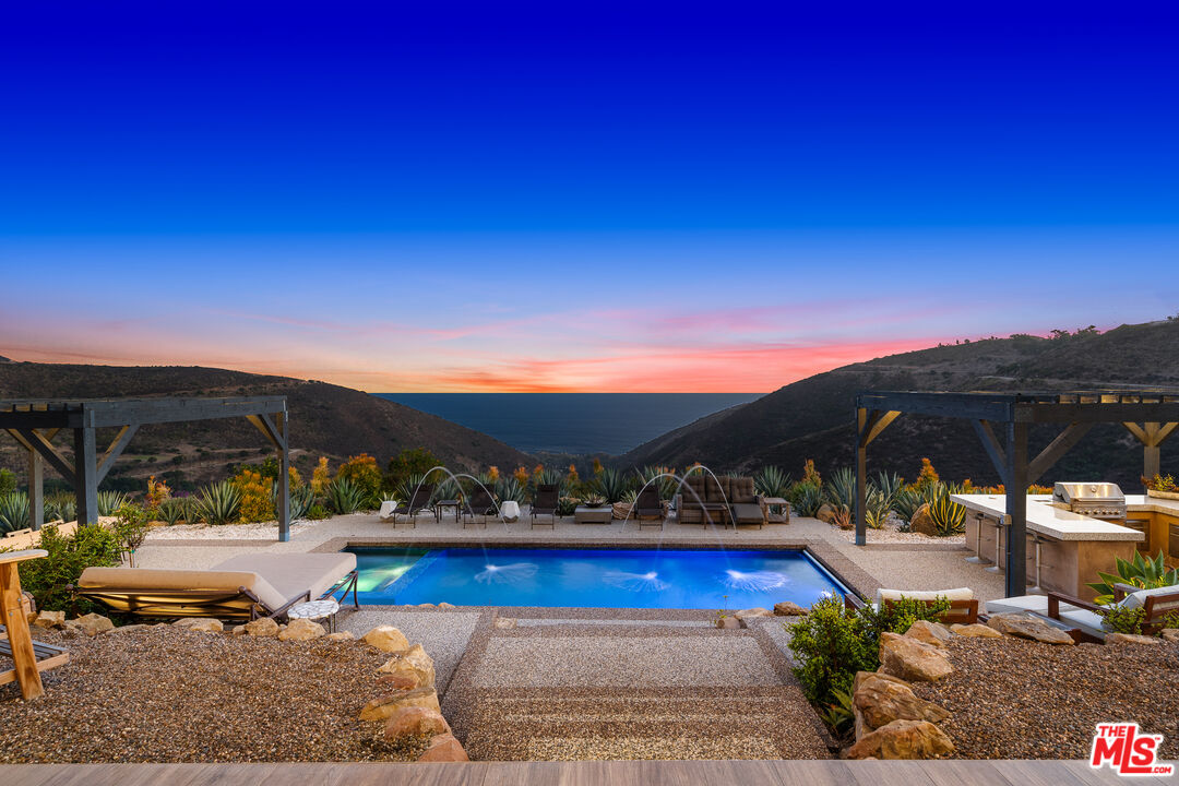 10715 Yerba Buena Rd