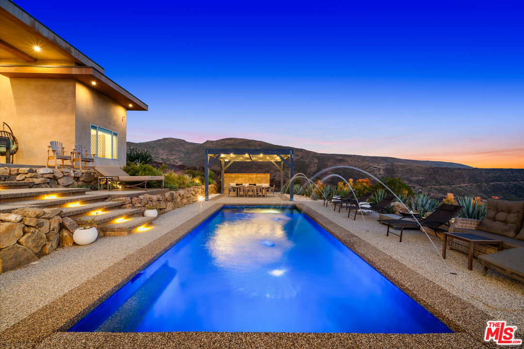 10715 Yerba Buena Rd