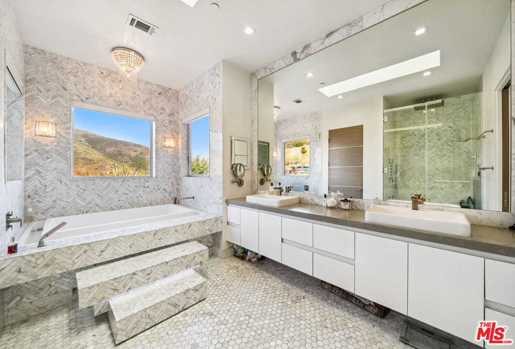 10715 Yerba Buena Rd