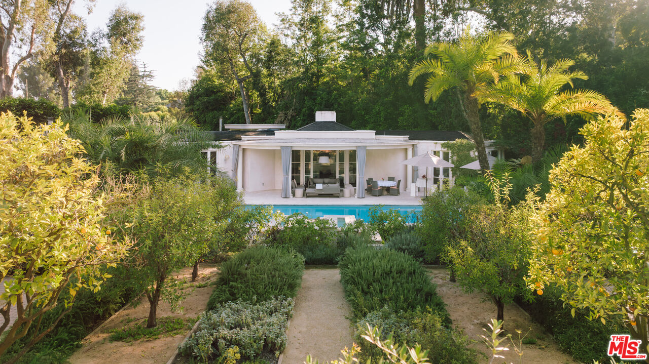 101 Bel Air Rd