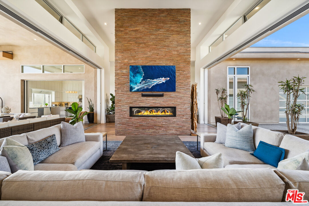 10715 Yerba Buena Rd