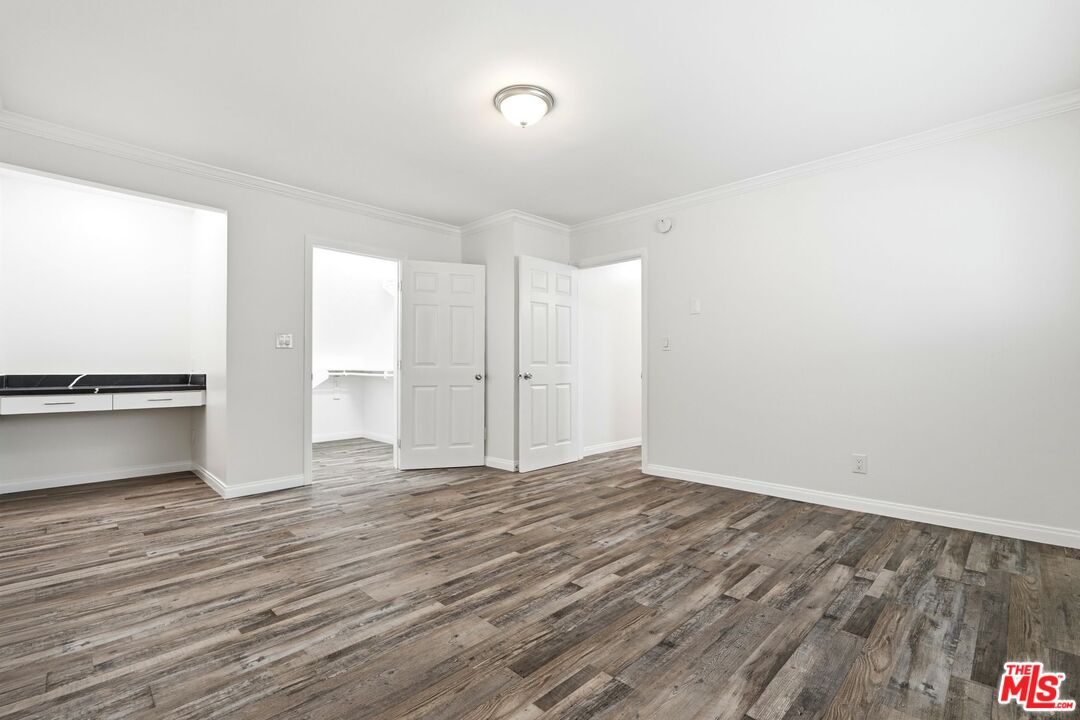 1939 Selby Ave Unit: 2