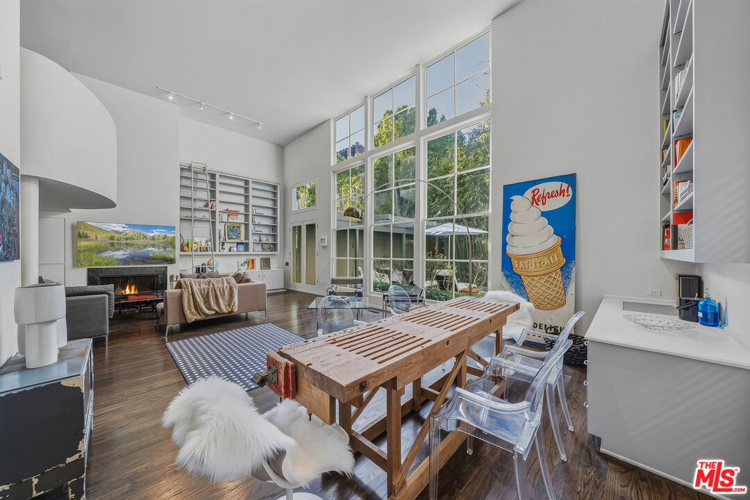 12315 Gorham Ave