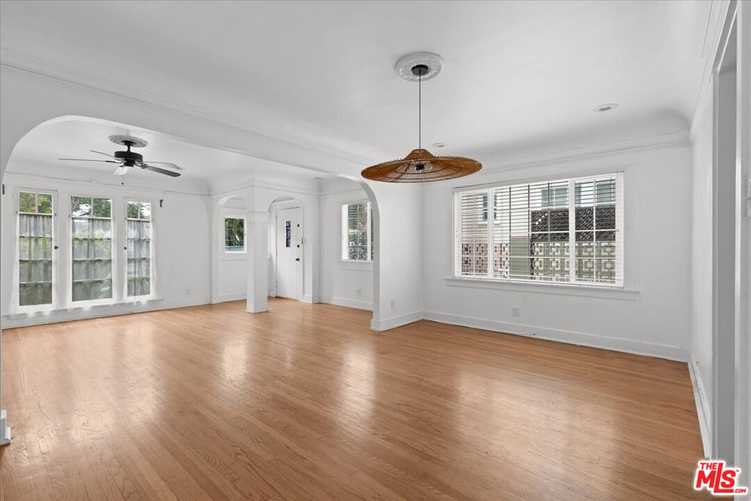 1018 Havenhurst Dr Unit: 1020